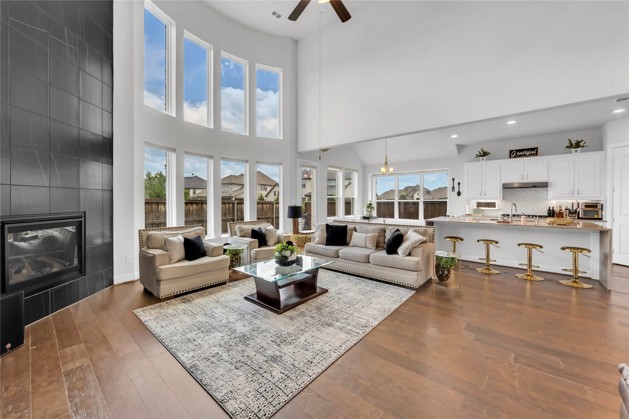 Single Family Residence For Sale in Johnson County , 1112 Maverick Drive, Mansfield, Texas 76063, 5 Bedrooms, 5 Bathrooms, 1 Garage spaces, 5,175 Sqft, built in 2022, Price $969,500, mls#21305557, Real Estate Agent in Mansfield, Homes For Sale in Johnson county, Homes For Sale in Mansfield, Realtor in Mansfield Texas, Real Estate Brokerage Independent Realty Texas, Luminita Cordes Realtor