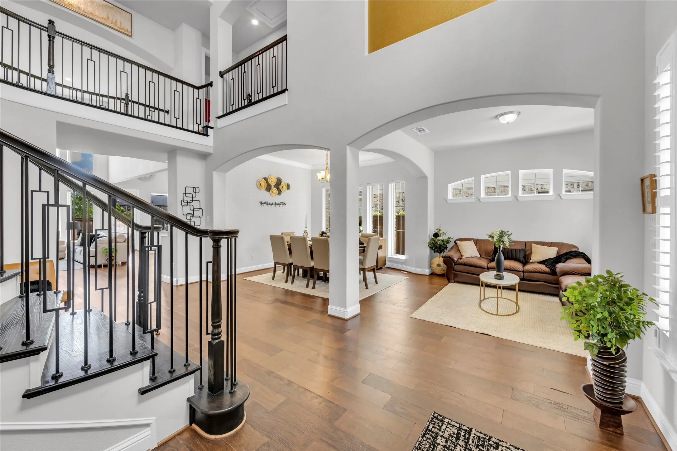 Single Family Residence For Sale in Johnson County , 1112 Maverick Drive, Mansfield, Texas 76063, 5 Bedrooms, 5 Bathrooms, 1 Garage spaces, 5,175 Sqft, built in 2022, Price $969,500, mls#21305557, Real Estate Agent in Mansfield, Homes For Sale in Johnson county, Homes For Sale in Mansfield, Realtor in Mansfield Texas, Real Estate Brokerage Independent Realty Texas, Luminita Cordes Realtor