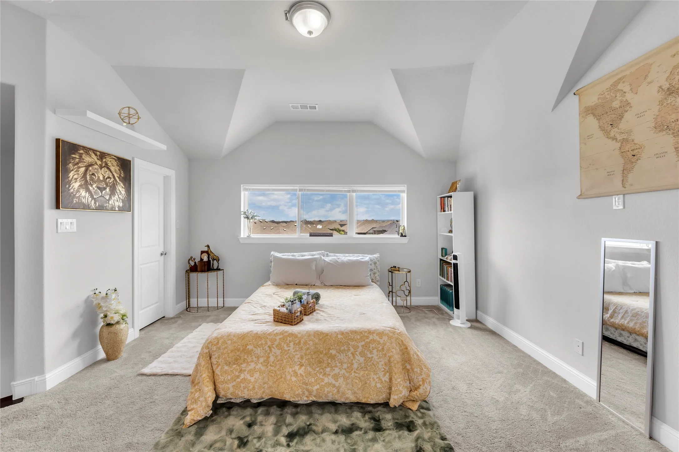 Single Family Residence For Sale in Johnson County , 1112 Maverick Drive, Mansfield, Texas 76063, 5 Bedrooms, 5 Bathrooms, 1 Garage spaces, 5,175 Sqft, built in 2022, Price $969,500, mls#21305557, Real Estate Agent in Mansfield, Homes For Sale in Johnson county, Homes For Sale in Mansfield, Realtor in Mansfield Texas, Real Estate Brokerage Independent Realty Texas, Luminita Cordes Realtor