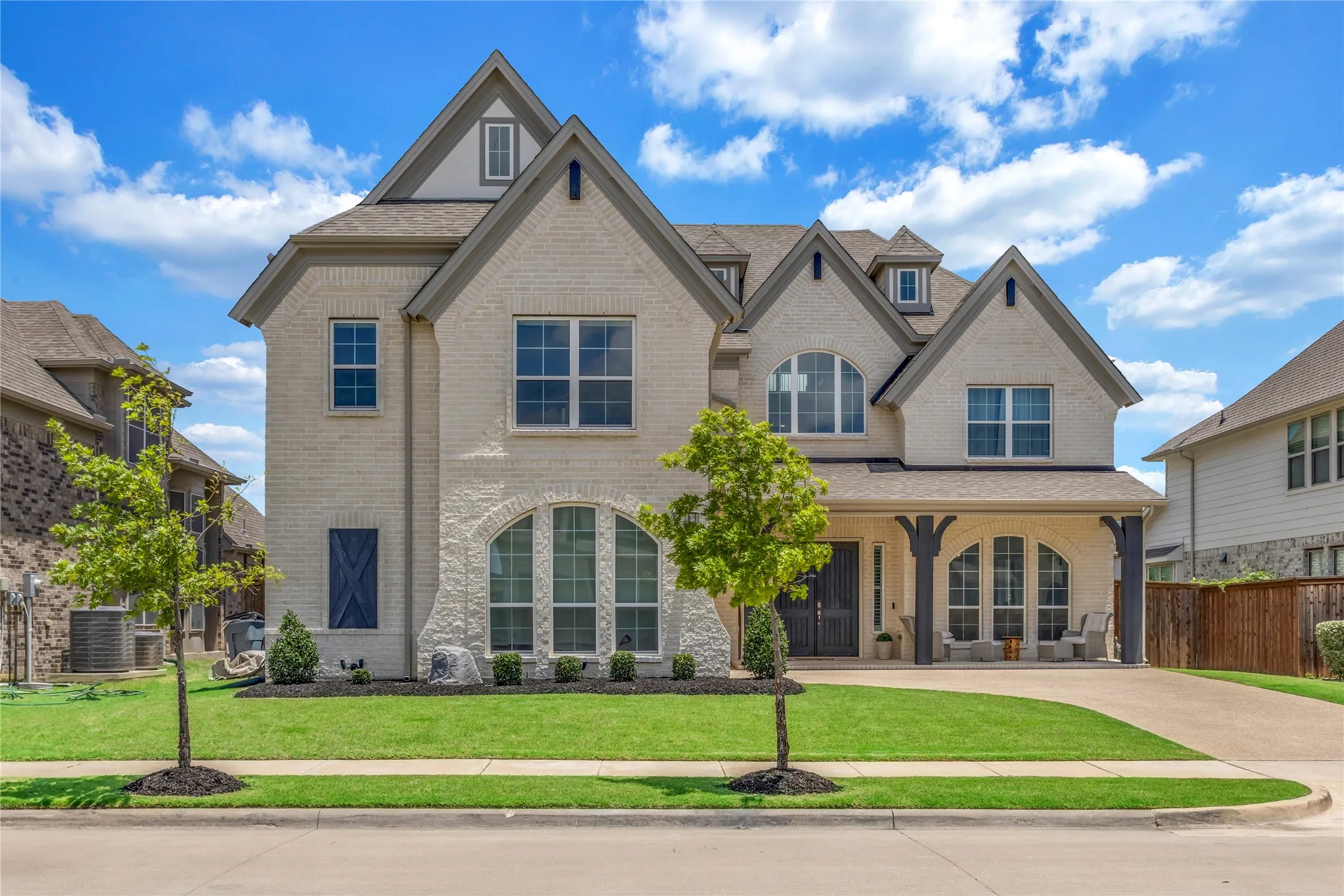Single Family Residence For Sale in Johnson County , 1112 Maverick Drive, Mansfield, Texas 76063, 5 Bedrooms, 5 Bathrooms, 1 Garage spaces, 5,175 Sqft, built in 2022, Price $969,500, mls#21305557, Real Estate Agent in Mansfield, Homes For Sale in Johnson county, Homes For Sale in Mansfield, Realtor in Mansfield Texas, Real Estate Brokerage Independent Realty Texas, Luminita Cordes Realtor