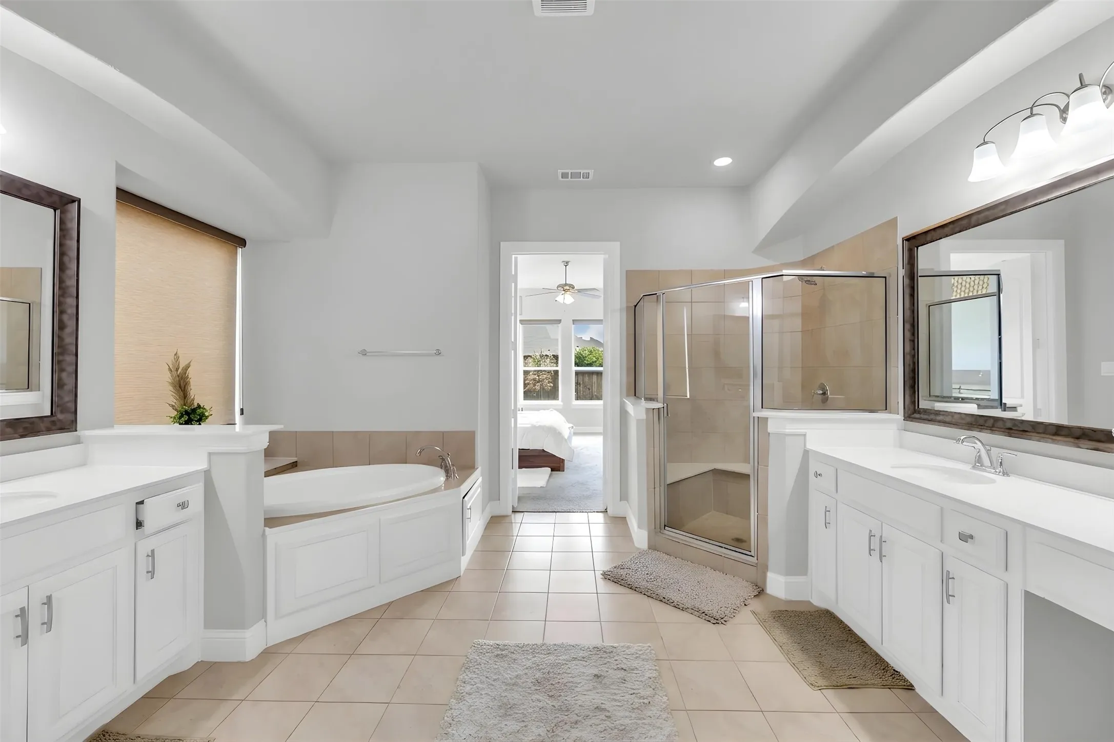 Single Family Residence For Sale in Johnson County , 1112 Maverick Drive, Mansfield, Texas 76063, 5 Bedrooms, 5 Bathrooms, 1 Garage spaces, 5,175 Sqft, built in 2022, Price $969,500, mls#21305557, Real Estate Agent in Mansfield, Homes For Sale in Johnson county, Homes For Sale in Mansfield, Realtor in Mansfield Texas, Real Estate Brokerage Independent Realty Texas, Luminita Cordes Realtor