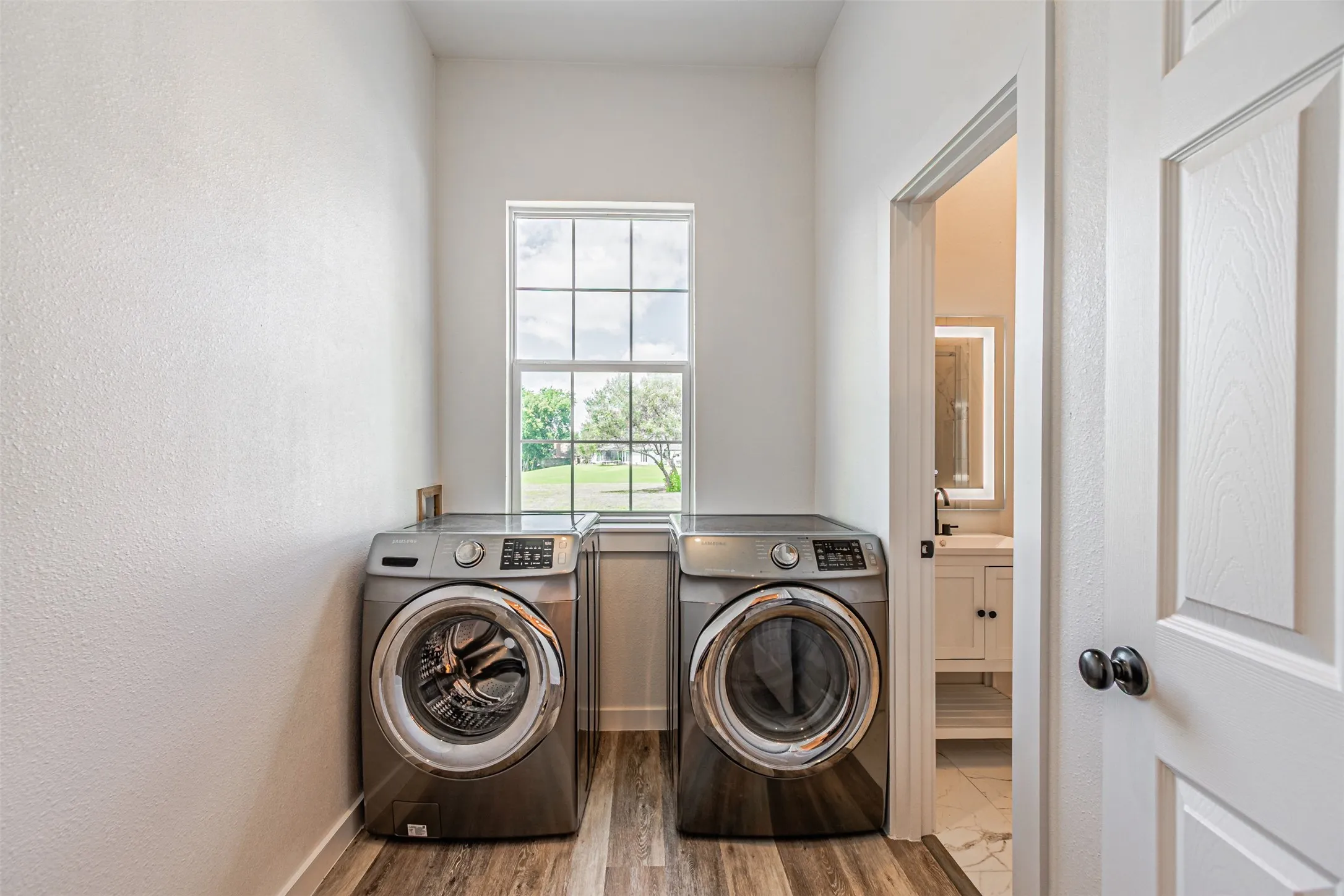 Single Family Residence For Sale in Collin County , 4038 Heritage Trail, Celina, Texas 75009, 6 Bedrooms, 4 Bathrooms, 3 Garage spaces, 4,296 Sqft, built in 1997, Price $1,350,000, mls#21307040, Real Estate Agent in Celina, Homes For Sale in Collin county, Homes For Sale in Celina, Realtor in Celina Texas, Real Estate Brokerage Independent Realty Texas, Luminita Cordes Realtor