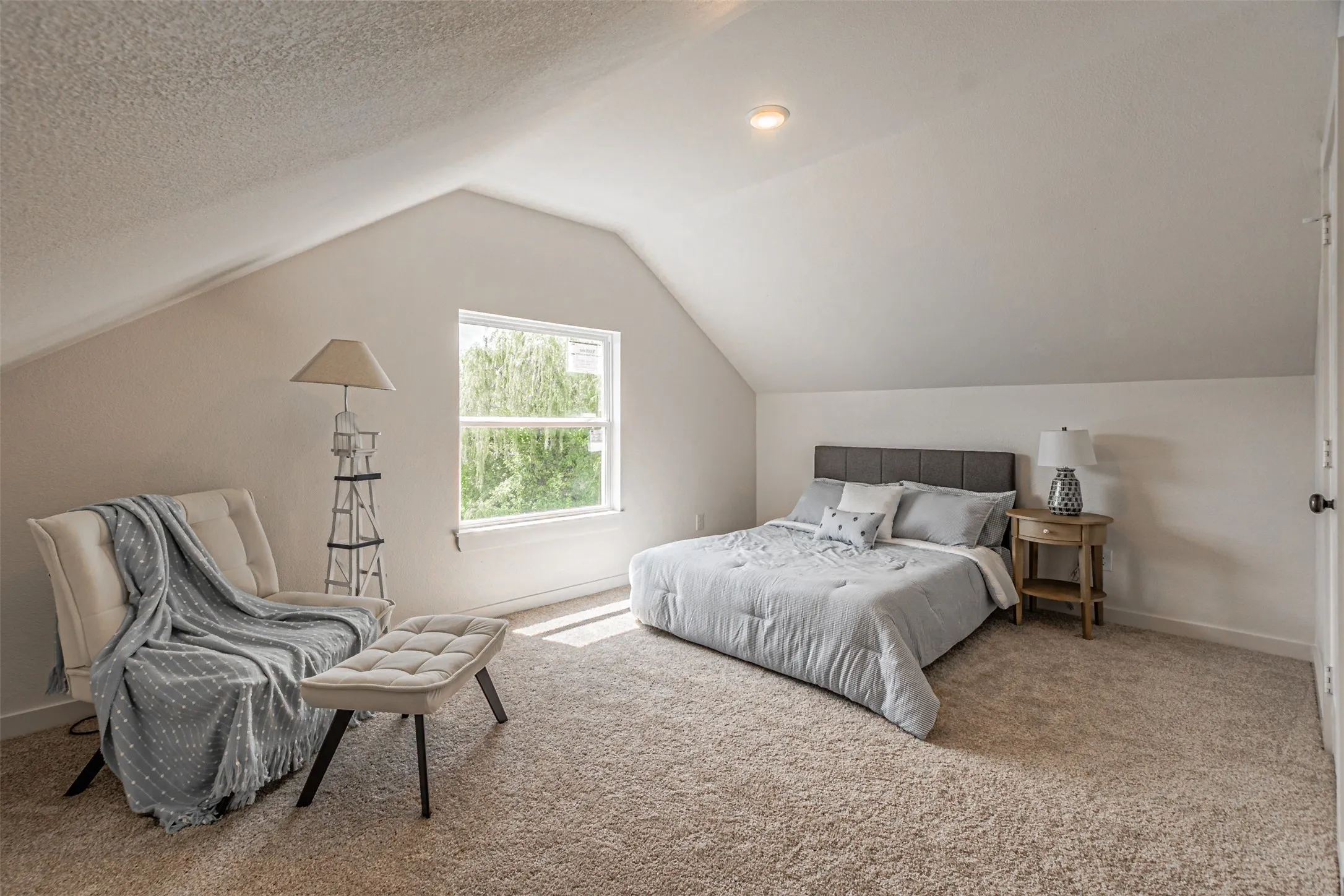 Single Family Residence For Sale in Collin County , 4038 Heritage Trail, Celina, Texas 75009, 6 Bedrooms, 4 Bathrooms, 3 Garage spaces, 4,296 Sqft, built in 1997, Price $1,350,000, mls#21307040, Real Estate Agent in Celina, Homes For Sale in Collin county, Homes For Sale in Celina, Realtor in Celina Texas, Real Estate Brokerage Independent Realty Texas, Luminita Cordes Realtor