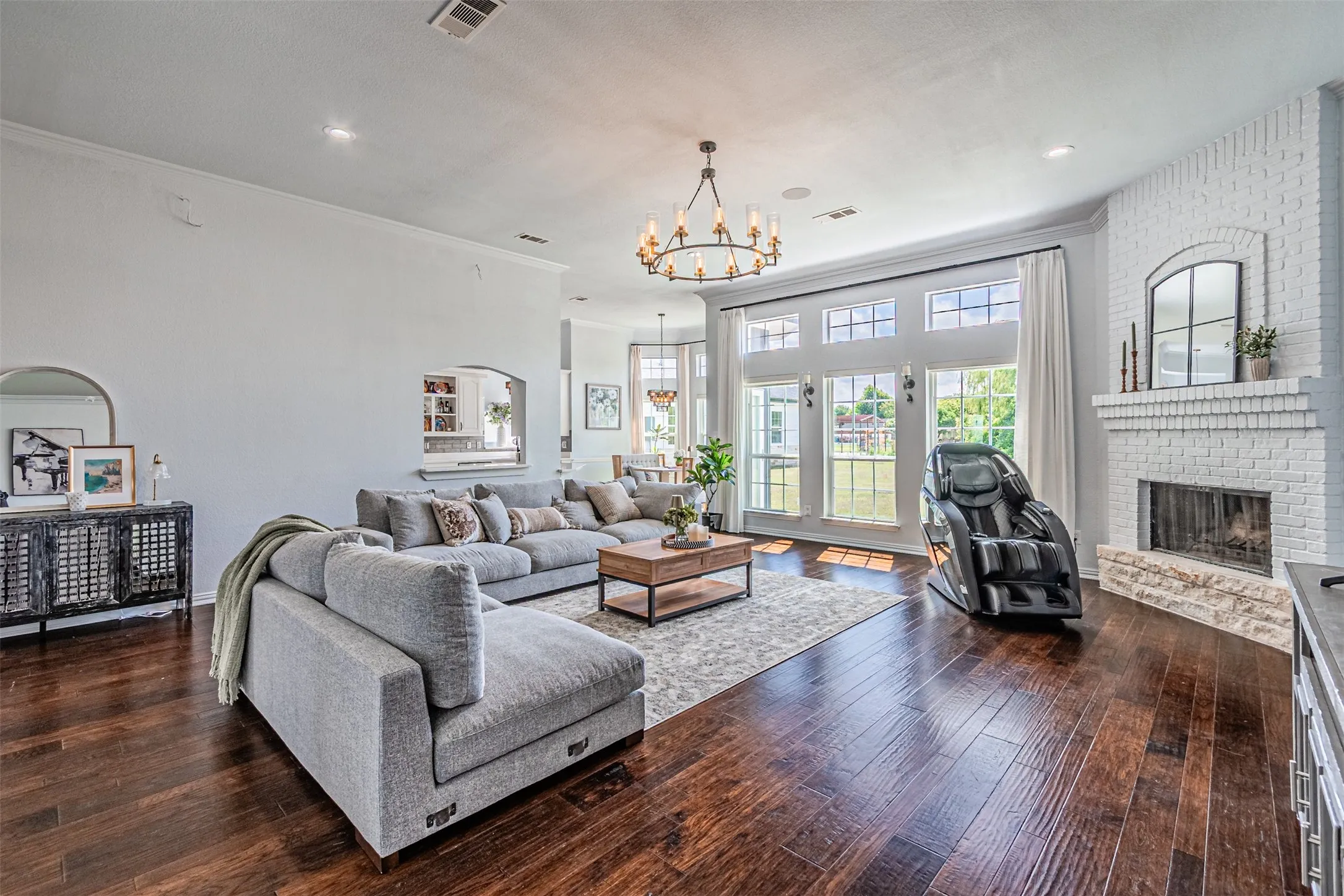 Single Family Residence For Sale in Collin County , 4038 Heritage Trail, Celina, Texas 75009, 6 Bedrooms, 4 Bathrooms, 3 Garage spaces, 4,296 Sqft, built in 1997, Price $1,350,000, mls#21307040, Real Estate Agent in Celina, Homes For Sale in Collin county, Homes For Sale in Celina, Realtor in Celina Texas, Real Estate Brokerage Independent Realty Texas, Luminita Cordes Realtor