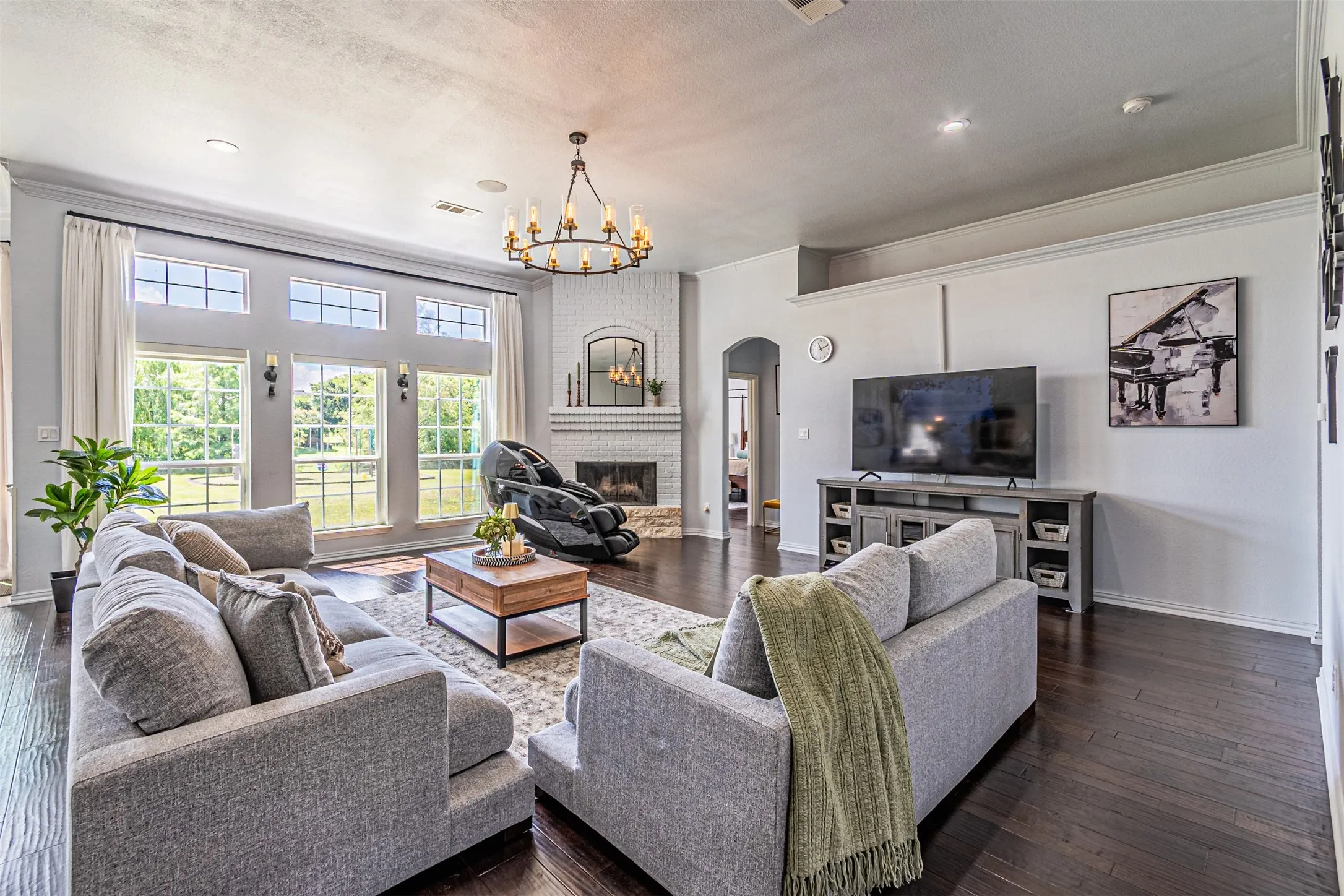 Single Family Residence For Sale in Collin County , 4038 Heritage Trail, Celina, Texas 75009, 6 Bedrooms, 4 Bathrooms, 3 Garage spaces, 4,296 Sqft, built in 1997, Price $1,350,000, mls#21307040, Real Estate Agent in Celina, Homes For Sale in Collin county, Homes For Sale in Celina, Realtor in Celina Texas, Real Estate Brokerage Independent Realty Texas, Luminita Cordes Realtor