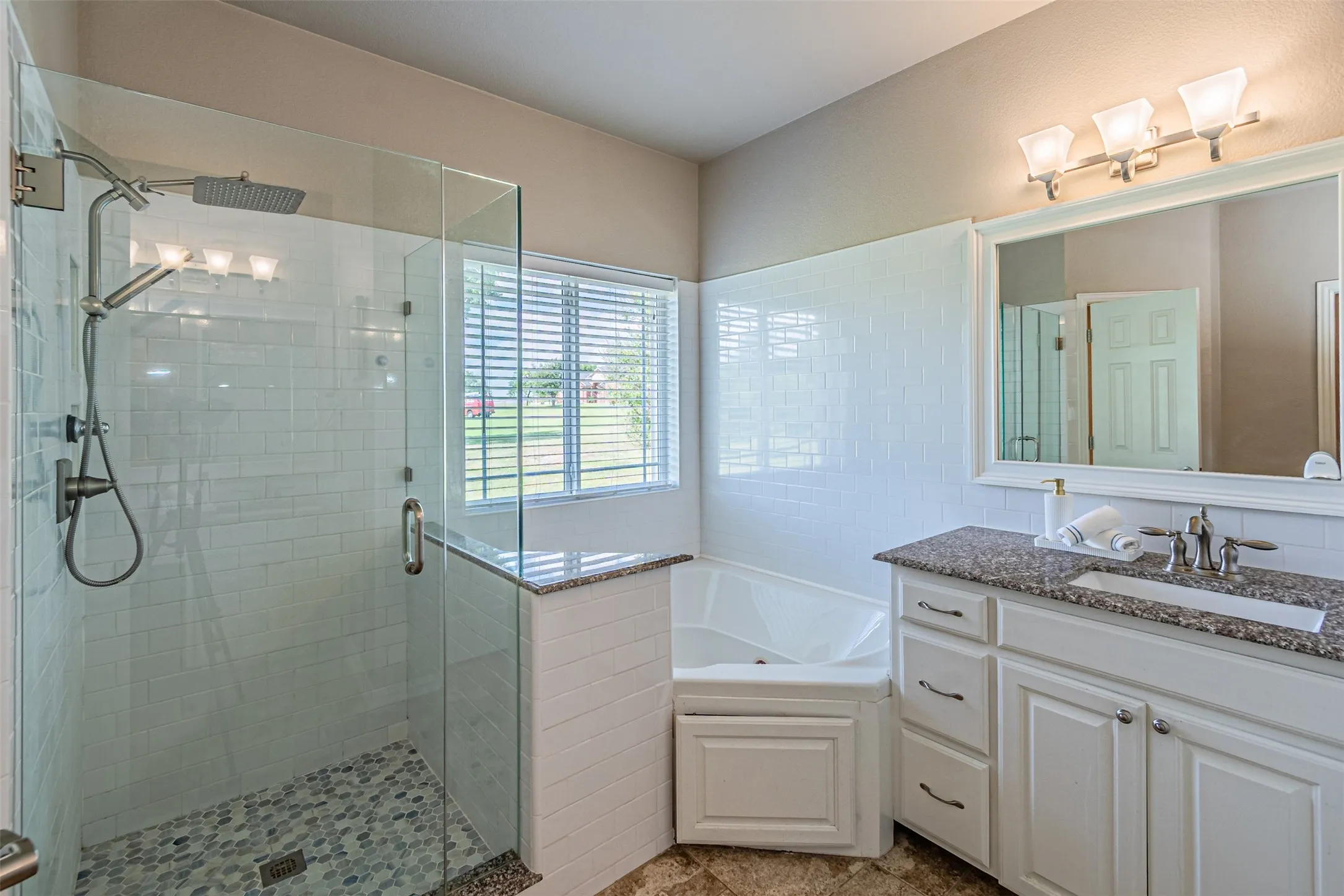 Single Family Residence For Sale in Collin County , 4038 Heritage Trail, Celina, Texas 75009, 6 Bedrooms, 4 Bathrooms, 3 Garage spaces, 4,296 Sqft, built in 1997, Price $1,350,000, mls#21307040, Real Estate Agent in Celina, Homes For Sale in Collin county, Homes For Sale in Celina, Realtor in Celina Texas, Real Estate Brokerage Independent Realty Texas, Luminita Cordes Realtor