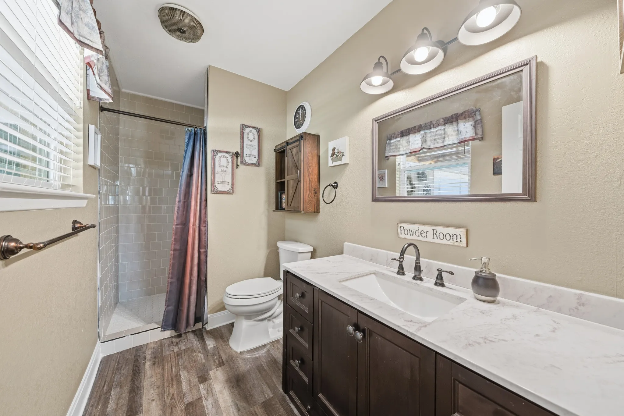 Single Family Residence For Sale in Mc Lennan County , 9509 Stony Point Drive, Woodway, Texas 76712, 3 Bedroom, 2 Bathroom, 2 Garage spaces, 1,571 Sqft, built in 1971, mls#21301476, Real Estate Agent in Woodway, Homes For Sale in Mc Lennan county, Homes For Sale in Woodway, Realtor in Woodway Texas, Real Estate Brokerage Independent Realty Texas, Luminita Cordes Realtor
