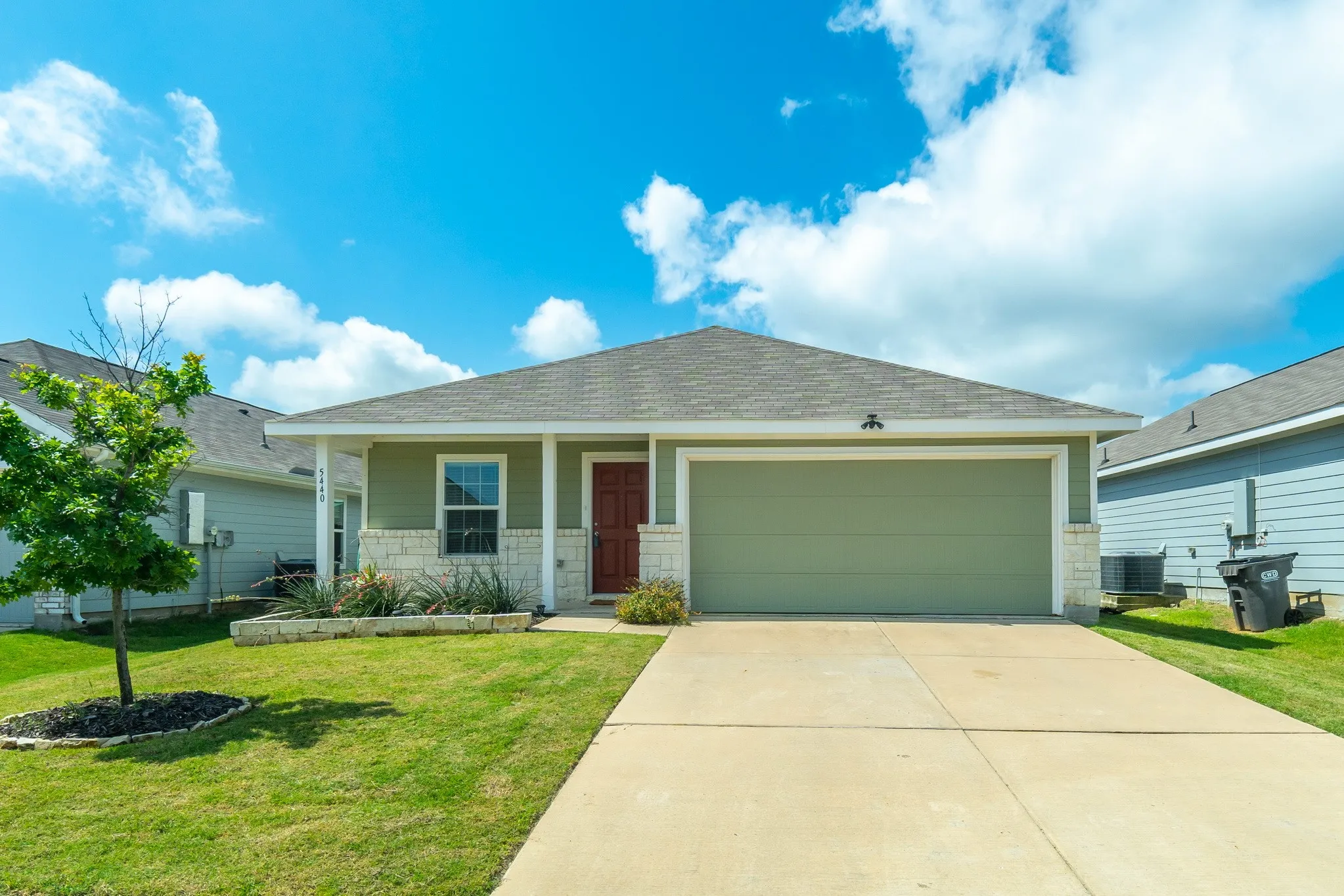 Single Family Residence For Sale in Collin County , 5440 Finbrooke Drive, Princeton, Texas 75407, 2 Bedroom, 1 Bathroom, 2 Garage spaces, 1,039 Sqft, built in 2021, mls#21307033, Real Estate Agent in Princeton, Homes For Sale in Collin county, Homes For Sale in Princeton, Realtor in Princeton Texas, Real Estate Brokerage Independent Realty Texas, Luminita Cordes Realtor