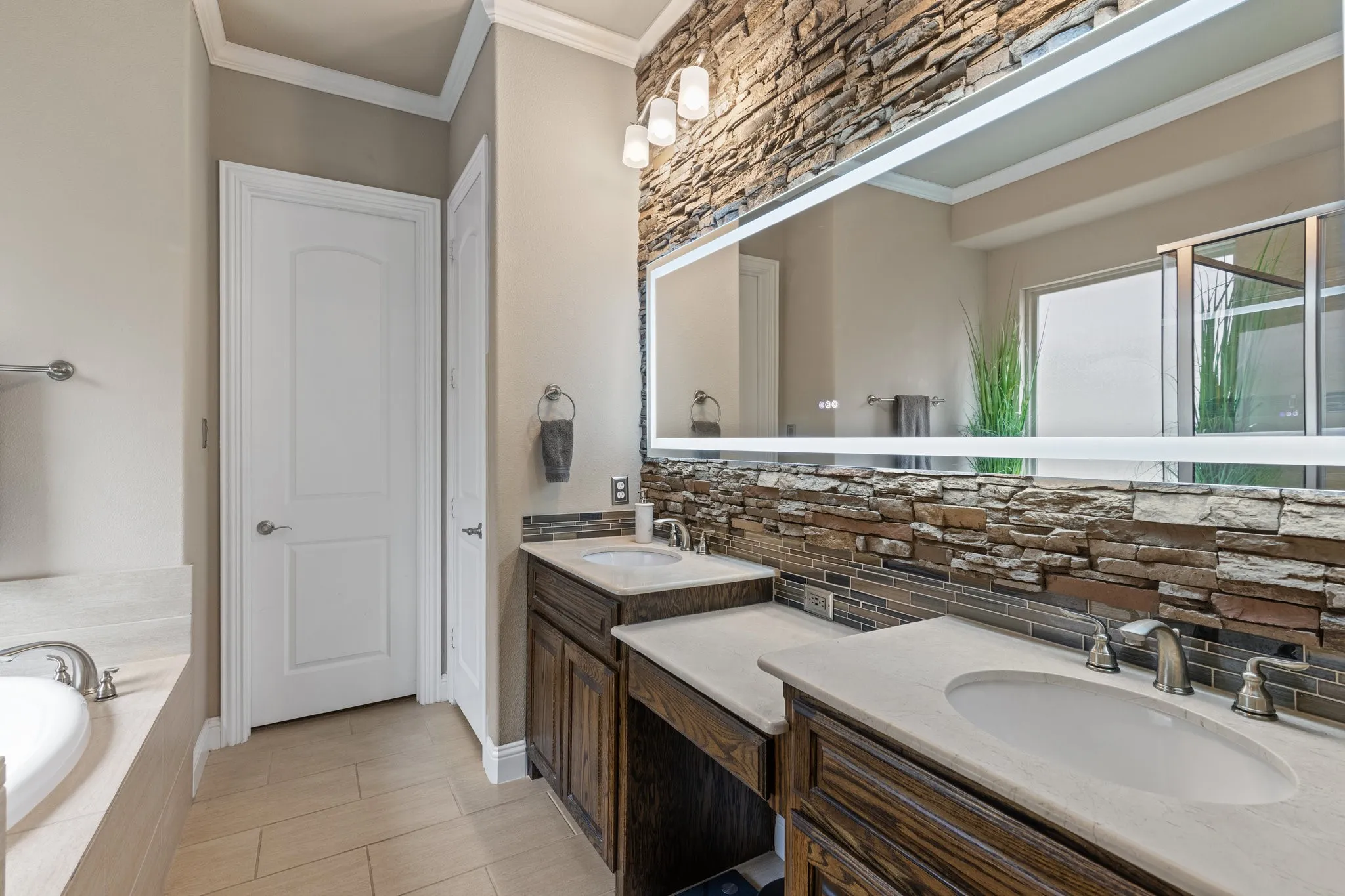 Dual sinks