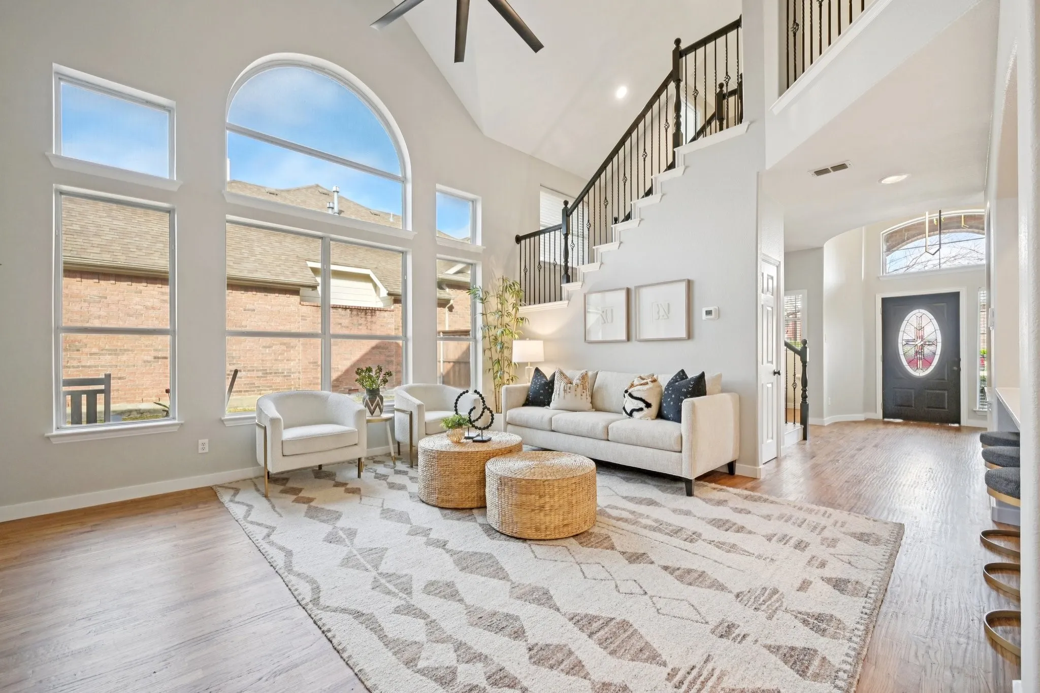 Single Family Residence For Sale in Denton County , 2263 Fawn Mist, Frisco, Texas 75034, 3 Bedrooms, 3 Bathrooms, 2 Garage spaces, 2,809 Sqft, built in 2008, Price $649,000, mls#21302560, Real Estate Agent in Frisco, Homes For Sale in Denton county, Homes For Sale in Frisco, Realtor in Frisco Texas, Real Estate Brokerage Independent Realty Texas, Luminita Cordes Realtor