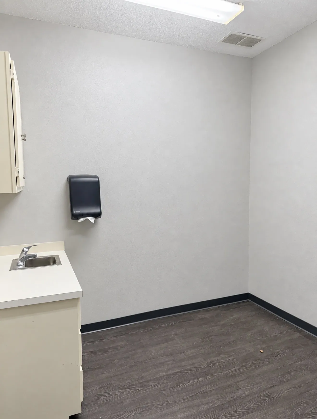Business For Rent in Dallas County , 112 Hall Road, Seagoville, Texas 75159, 0, 0, Garage spaces, 0 Sqft, built in 1989, mls#21306862, Real Estate Agent in Seagoville, Homes For Rent in Dallas county, Homes For Rent in Seagoville, Realtor in Seagoville Texas, Real Estate Brokerage Independent Realty Texas, Luminita Cordes Realtor