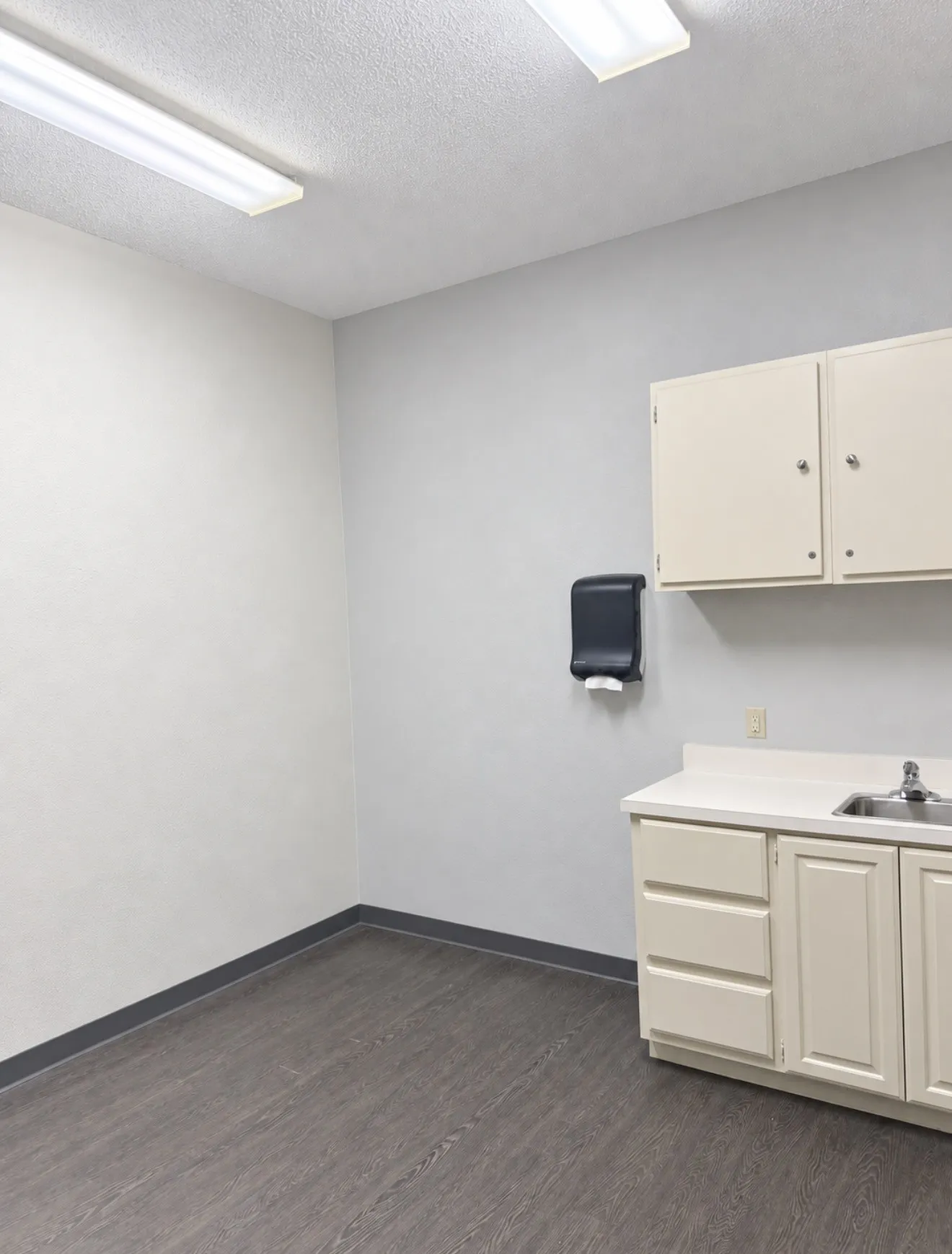 Business For Rent in Dallas County , 112 Hall Road, Seagoville, Texas 75159, 0, 0, Garage spaces, 0 Sqft, built in 1989, mls#21306862, Real Estate Agent in Seagoville, Homes For Rent in Dallas county, Homes For Rent in Seagoville, Realtor in Seagoville Texas, Real Estate Brokerage Independent Realty Texas, Luminita Cordes Realtor
