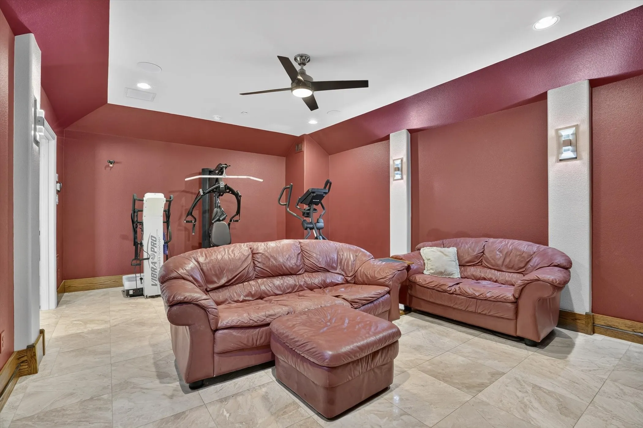 Single Family Residence For Sale in Denton County , 6627 Dolan Falls Dr, Argyle, Texas 76226, 5 Bedroom, 5 Bathroom, 3 Garage spaces, 4,240 Sqft, built in 2016, mls#21306331, Real Estate Agent in Argyle, Homes For Sale in Denton county, Homes For Sale in Argyle, Realtor in Argyle Texas, Real Estate Brokerage Independent Realty Texas, Luminita Cordes Realtor