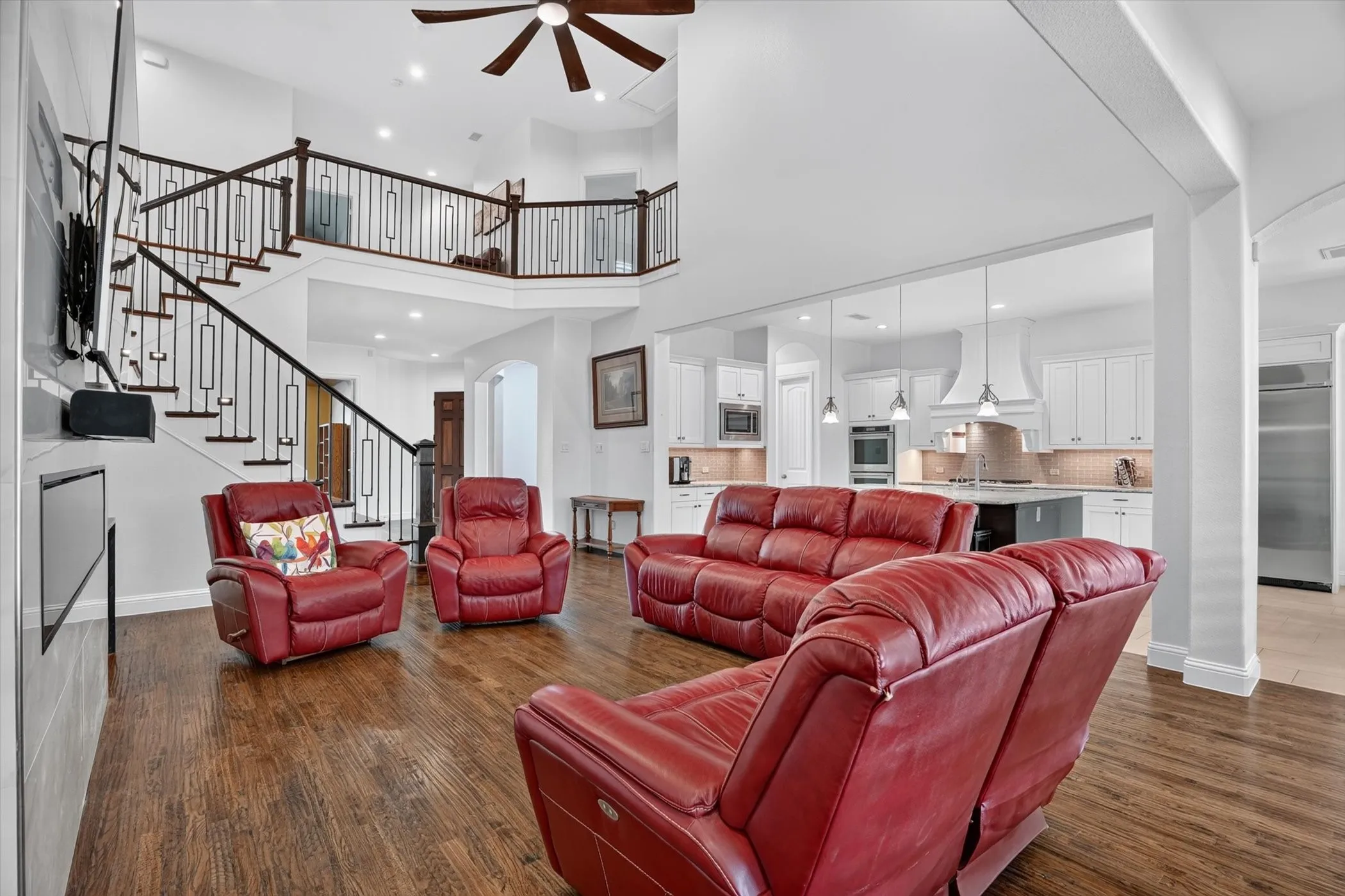 Single Family Residence For Sale in Denton County , 6627 Dolan Falls Dr, Argyle, Texas 76226, 5 Bedroom, 5 Bathroom, 3 Garage spaces, 4,240 Sqft, built in 2016, mls#21306331, Real Estate Agent in Argyle, Homes For Sale in Denton county, Homes For Sale in Argyle, Realtor in Argyle Texas, Real Estate Brokerage Independent Realty Texas, Luminita Cordes Realtor