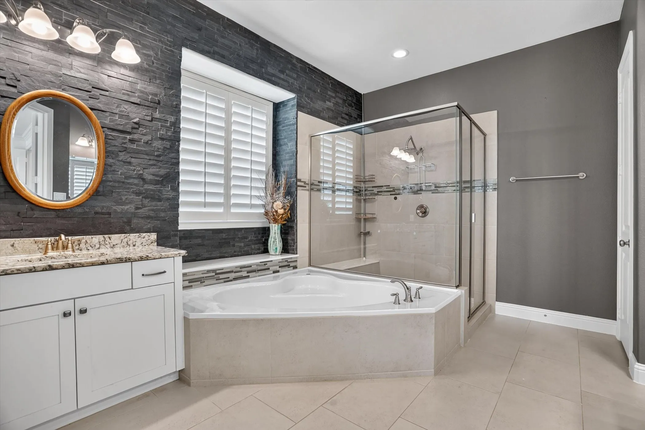 Single Family Residence For Sale in Denton County , 6627 Dolan Falls Dr, Argyle, Texas 76226, 5 Bedroom, 5 Bathroom, 3 Garage spaces, 4,240 Sqft, built in 2016, mls#21306331, Real Estate Agent in Argyle, Homes For Sale in Denton county, Homes For Sale in Argyle, Realtor in Argyle Texas, Real Estate Brokerage Independent Realty Texas, Luminita Cordes Realtor