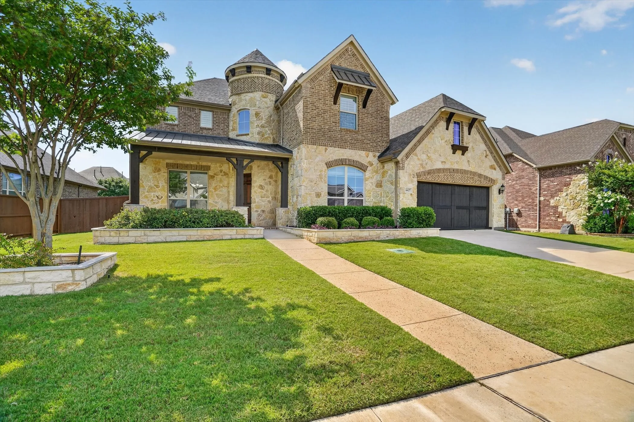 Single Family Residence For Sale in Denton County , 6627 Dolan Falls Dr, Argyle, Texas 76226, 5 Bedroom, 5 Bathroom, 3 Garage spaces, 4,240 Sqft, built in 2016, mls#21306331, Real Estate Agent in Argyle, Homes For Sale in Denton county, Homes For Sale in Argyle, Realtor in Argyle Texas, Real Estate Brokerage Independent Realty Texas, Luminita Cordes Realtor