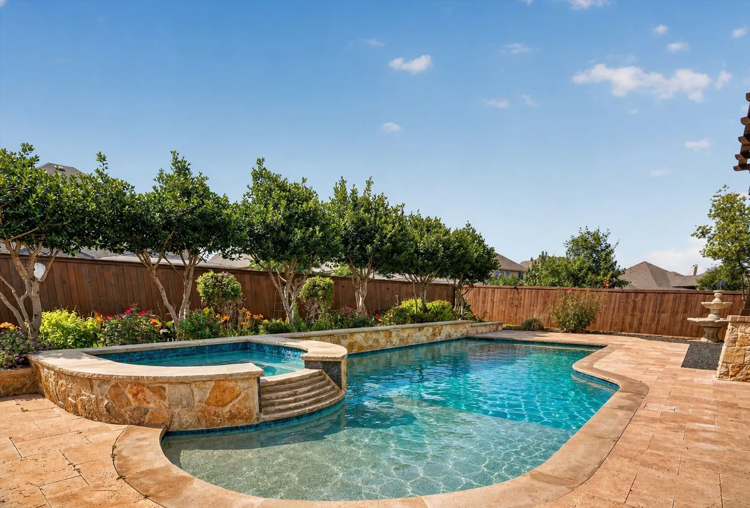 Single Family Residence For Sale in Denton County , 6627 Dolan Falls Dr, Argyle, Texas 76226, 5 Bedroom, 5 Bathroom, 3 Garage spaces, 4,240 Sqft, built in 2016, mls#21306331, Real Estate Agent in Argyle, Homes For Sale in Denton county, Homes For Sale in Argyle, Realtor in Argyle Texas, Real Estate Brokerage Independent Realty Texas, Luminita Cordes Realtor