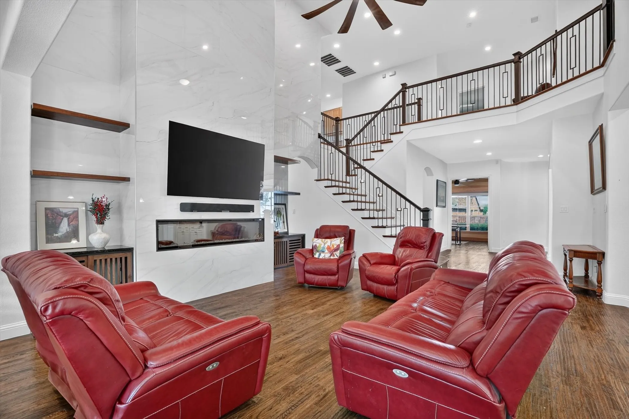 Single Family Residence For Sale in Denton County , 6627 Dolan Falls Dr, Argyle, Texas 76226, 5 Bedroom, 5 Bathroom, 3 Garage spaces, 4,240 Sqft, built in 2016, mls#21306331, Real Estate Agent in Argyle, Homes For Sale in Denton county, Homes For Sale in Argyle, Realtor in Argyle Texas, Real Estate Brokerage Independent Realty Texas, Luminita Cordes Realtor