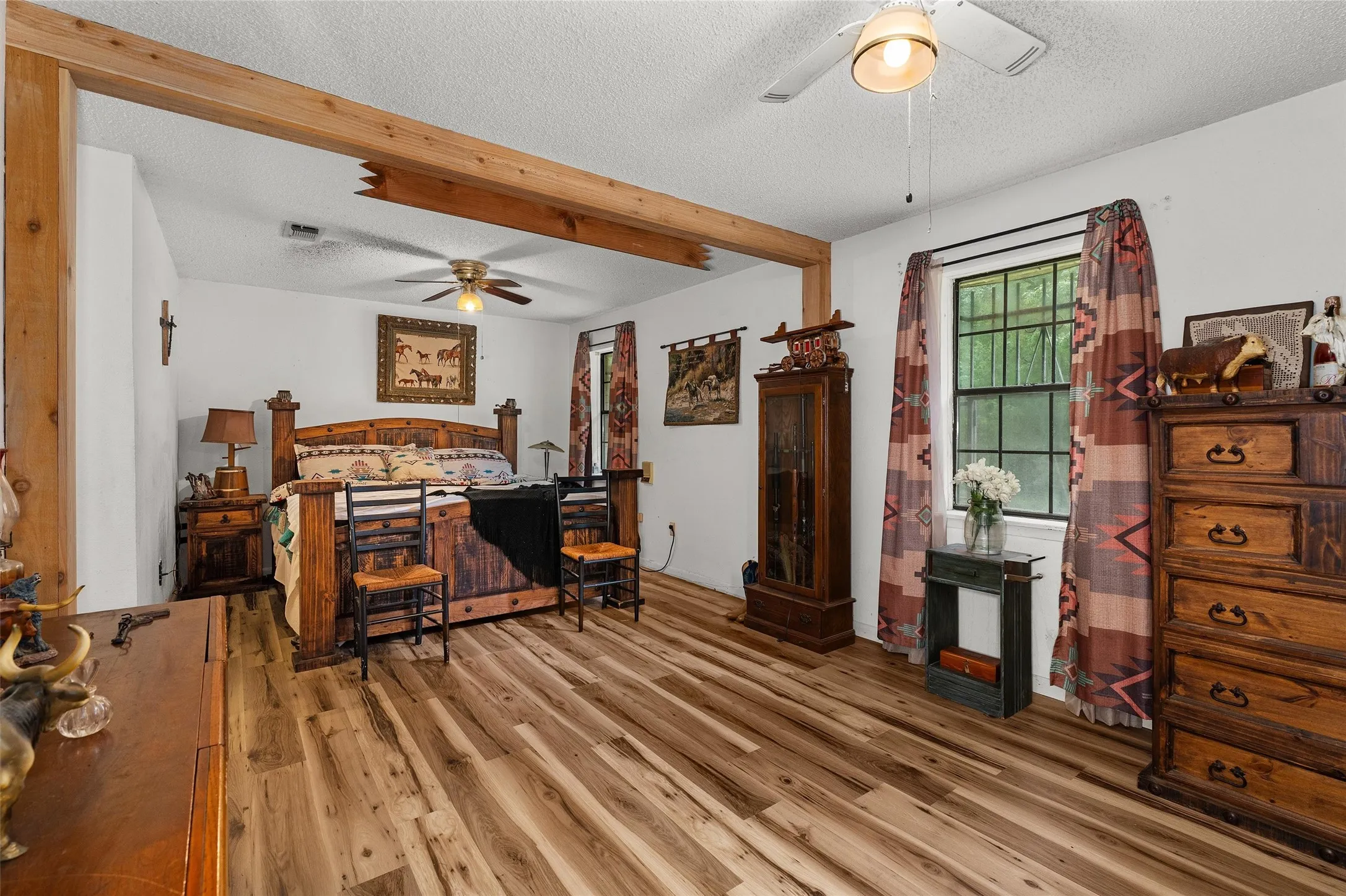 Farm For Sale in Shelby County , 4358 Fm 947, Timpson, Texas 75975, 2 Bedroom, 2 Bathroom, 2 Garage spaces, 1,778 Sqft, built in 1979, mls#21300239, Real Estate Agent in Timpson, Homes For Sale in Shelby county, Homes For Sale in Timpson, Realtor in Timpson Texas, Real Estate Brokerage Independent Realty Texas, Luminita Cordes Realtor