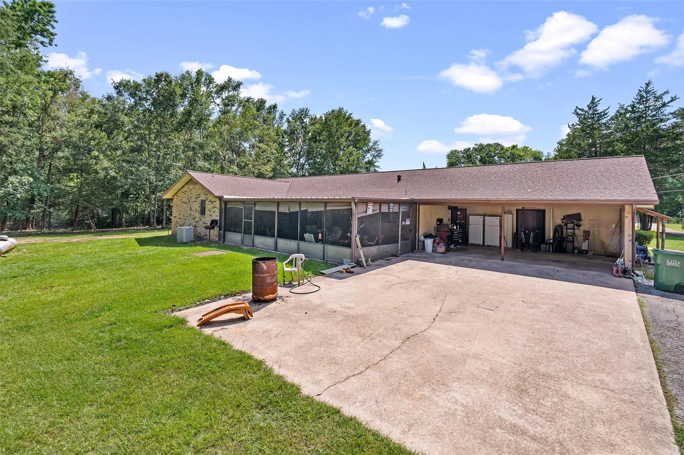 Farm For Sale in Shelby County , 4358 Fm 947, Timpson, Texas 75975, 2 Bedroom, 2 Bathroom, 2 Garage spaces, 1,778 Sqft, built in 1979, mls#21300239, Real Estate Agent in Timpson, Homes For Sale in Shelby county, Homes For Sale in Timpson, Realtor in Timpson Texas, Real Estate Brokerage Independent Realty Texas, Luminita Cordes Realtor