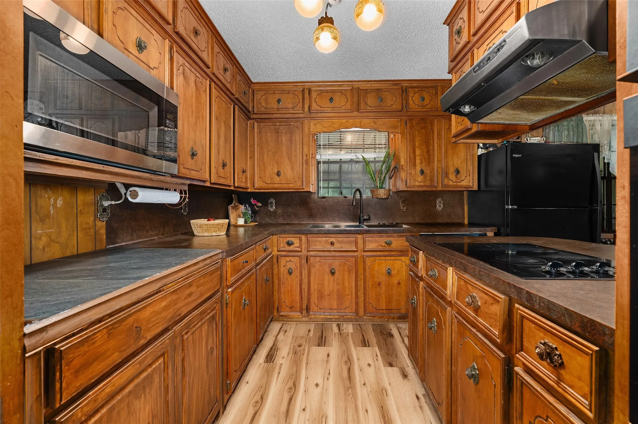 Farm For Sale in Shelby County , 4358 Fm 947, Timpson, Texas 75975, 2 Bedroom, 2 Bathroom, 2 Garage spaces, 1,778 Sqft, built in 1979, mls#21300239, Real Estate Agent in Timpson, Homes For Sale in Shelby county, Homes For Sale in Timpson, Realtor in Timpson Texas, Real Estate Brokerage Independent Realty Texas, Luminita Cordes Realtor