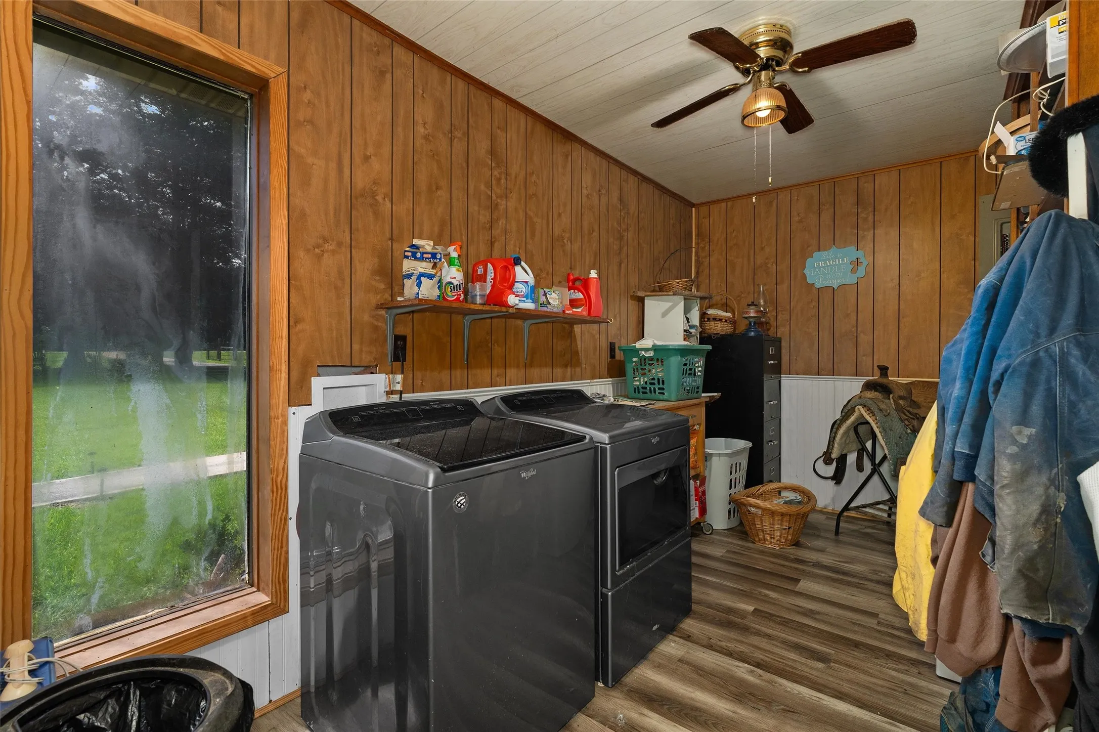 Farm For Sale in Shelby County , 4358 Fm 947, Timpson, Texas 75975, 2 Bedroom, 2 Bathroom, 2 Garage spaces, 1,778 Sqft, built in 1979, mls#21300239, Real Estate Agent in Timpson, Homes For Sale in Shelby county, Homes For Sale in Timpson, Realtor in Timpson Texas, Real Estate Brokerage Independent Realty Texas, Luminita Cordes Realtor