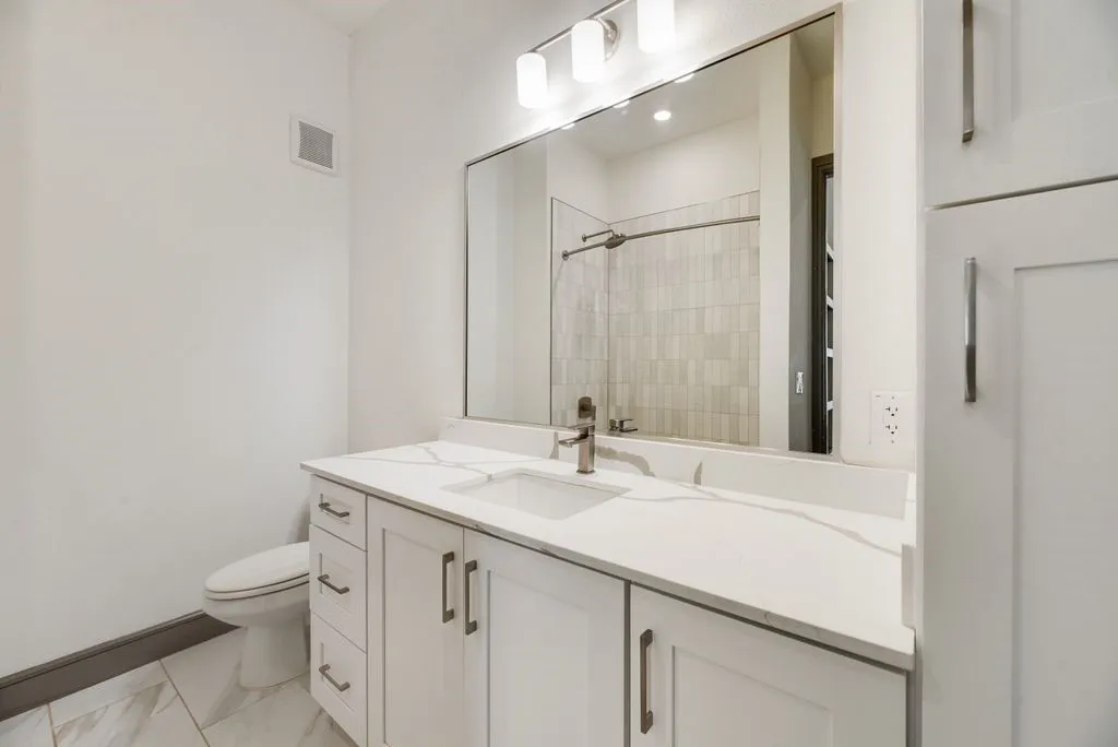 Condominium For Sale in Denton County , 2700 Old Denton Road 2257, Carrollton, Texas 75007, 2 Bedroom, 2 Bathroom, 2 Garage spaces, 1,339 Sqft, built in 2022, mls#21305309, Real Estate Agent in Carrollton, Homes For Sale in Denton county, Homes For Sale in Carrollton, Realtor in Carrollton Texas, Real Estate Brokerage Independent Realty Texas, Luminita Cordes Realtor