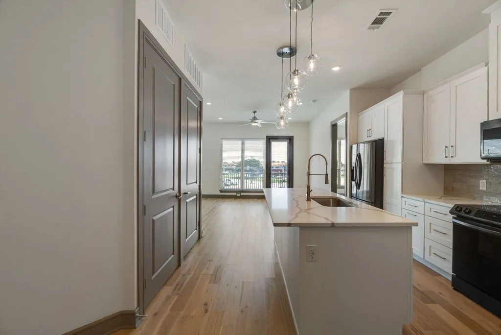Condominium For Sale in Denton County , 2700 Old Denton Road 2257, Carrollton, Texas 75007, 2 Bedroom, 2 Bathroom, 2 Garage spaces, 1,339 Sqft, built in 2022, mls#21305309, Real Estate Agent in Carrollton, Homes For Sale in Denton county, Homes For Sale in Carrollton, Realtor in Carrollton Texas, Real Estate Brokerage Independent Realty Texas, Luminita Cordes Realtor