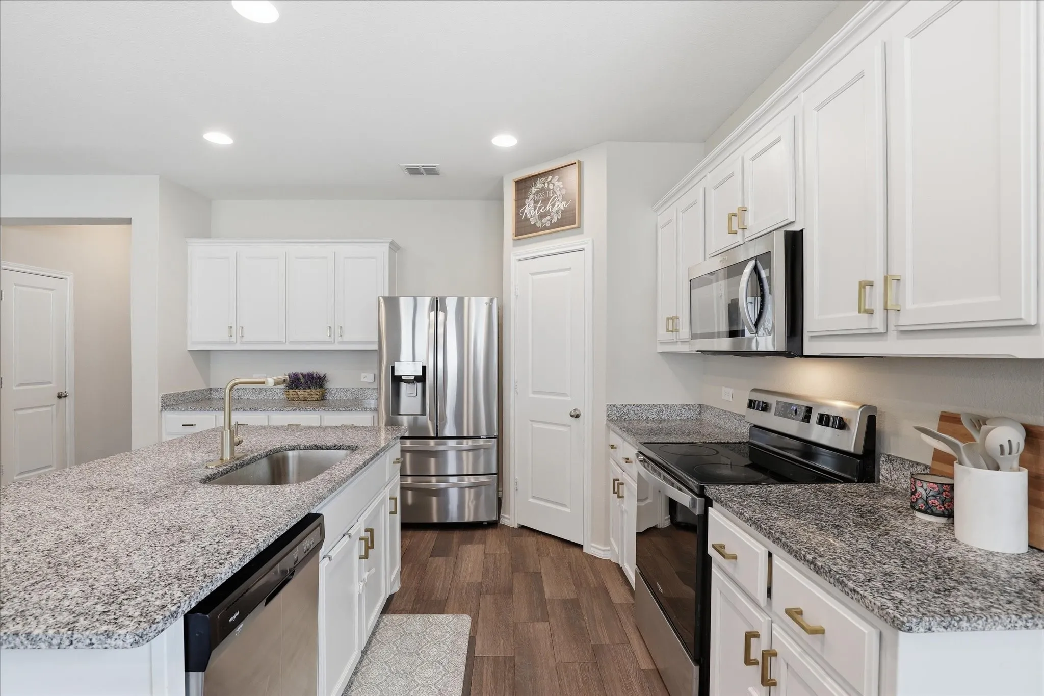 Single Family Residence For Sale in Denton County , 8993 Fair Oaks Drive, Providence Village, Texas 76227, 4 Bedroom, 2 Bathroom, 2 Garage spaces, 1,963 Sqft, built in 2021, mls#21304010, Real Estate Agent in Providence Village, Homes For Sale in Denton county, Homes For Sale in Providence Village, Realtor in Providence Village Texas, Real Estate Brokerage Independent Realty Texas, Luminita Cordes Realtor
