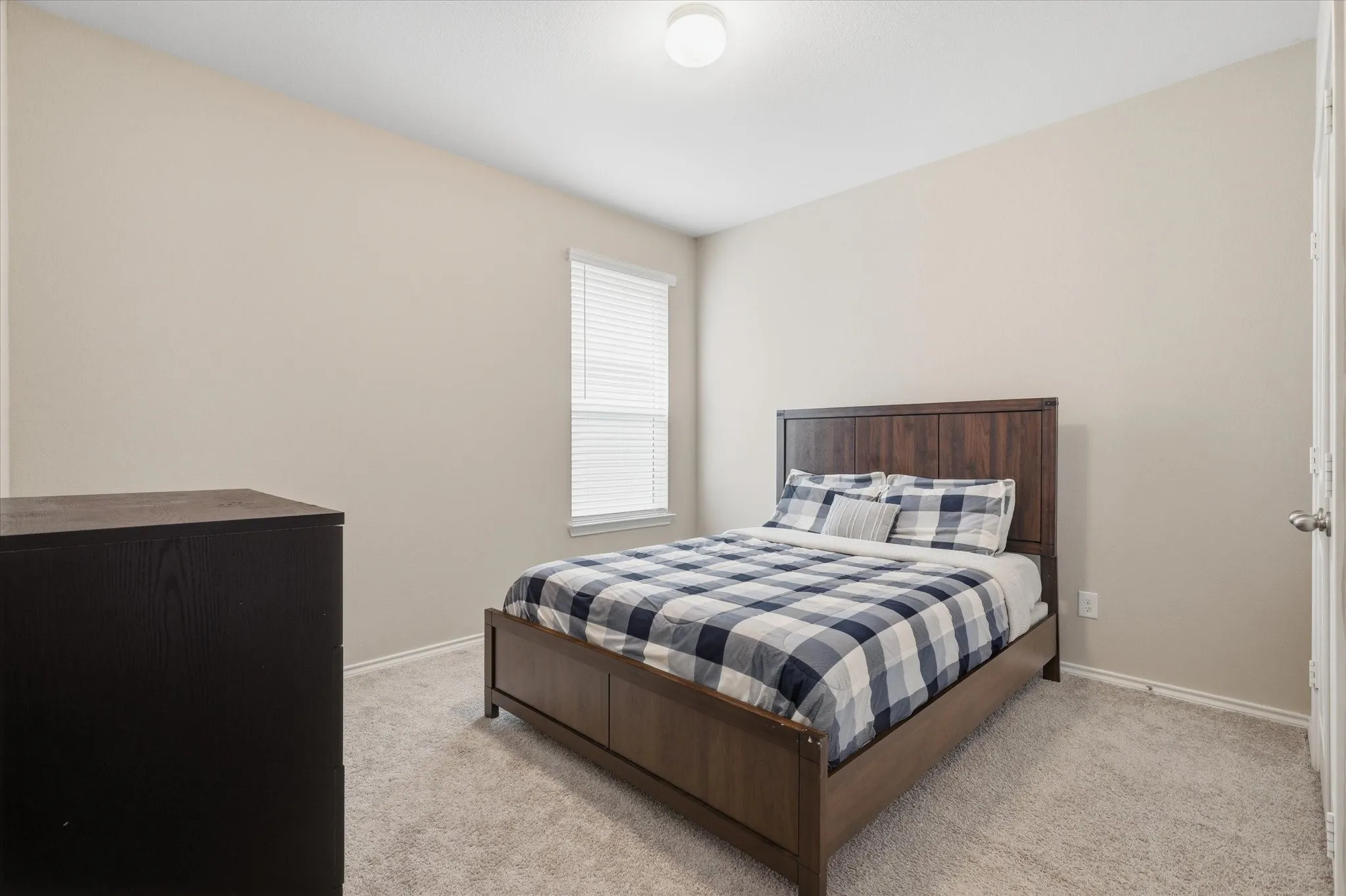 Single Family Residence For Sale in Denton County , 8993 Fair Oaks Drive, Providence Village, Texas 76227, 4 Bedroom, 2 Bathroom, 2 Garage spaces, 1,963 Sqft, built in 2021, mls#21304010, Real Estate Agent in Providence Village, Homes For Sale in Denton county, Homes For Sale in Providence Village, Realtor in Providence Village Texas, Real Estate Brokerage Independent Realty Texas, Luminita Cordes Realtor
