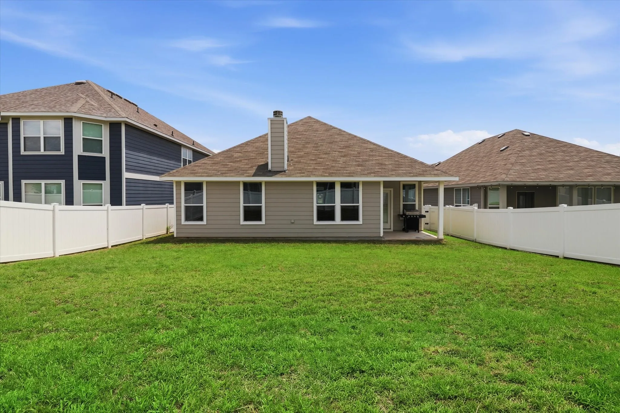 Single Family Residence For Sale in Denton County , 8993 Fair Oaks Drive, Providence Village, Texas 76227, 4 Bedroom, 2 Bathroom, 2 Garage spaces, 1,963 Sqft, built in 2021, mls#21304010, Real Estate Agent in Providence Village, Homes For Sale in Denton county, Homes For Sale in Providence Village, Realtor in Providence Village Texas, Real Estate Brokerage Independent Realty Texas, Luminita Cordes Realtor