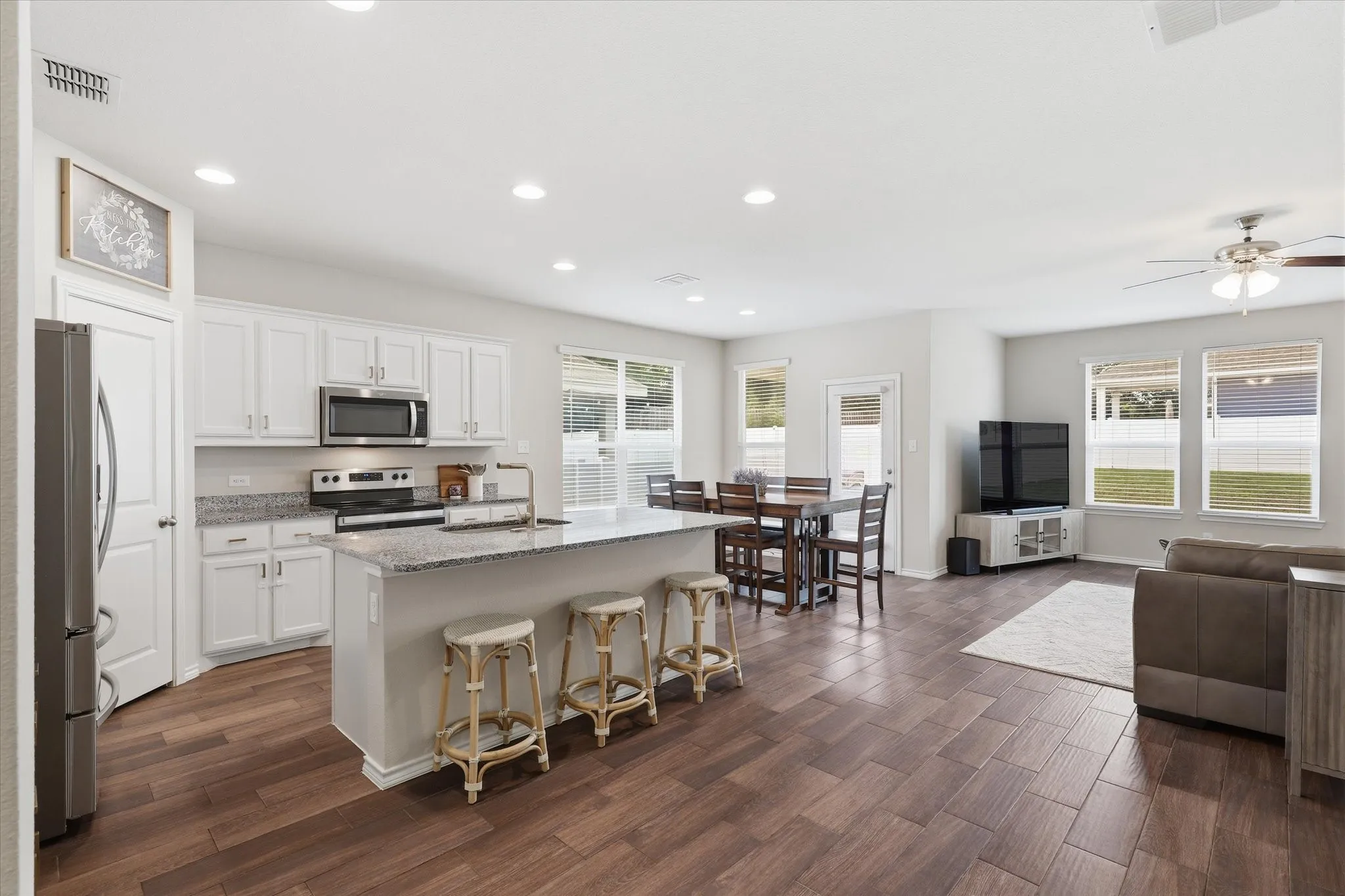 Single Family Residence For Sale in Denton County , 8993 Fair Oaks Drive, Providence Village, Texas 76227, 4 Bedroom, 2 Bathroom, 2 Garage spaces, 1,963 Sqft, built in 2021, mls#21304010, Real Estate Agent in Providence Village, Homes For Sale in Denton county, Homes For Sale in Providence Village, Realtor in Providence Village Texas, Real Estate Brokerage Independent Realty Texas, Luminita Cordes Realtor