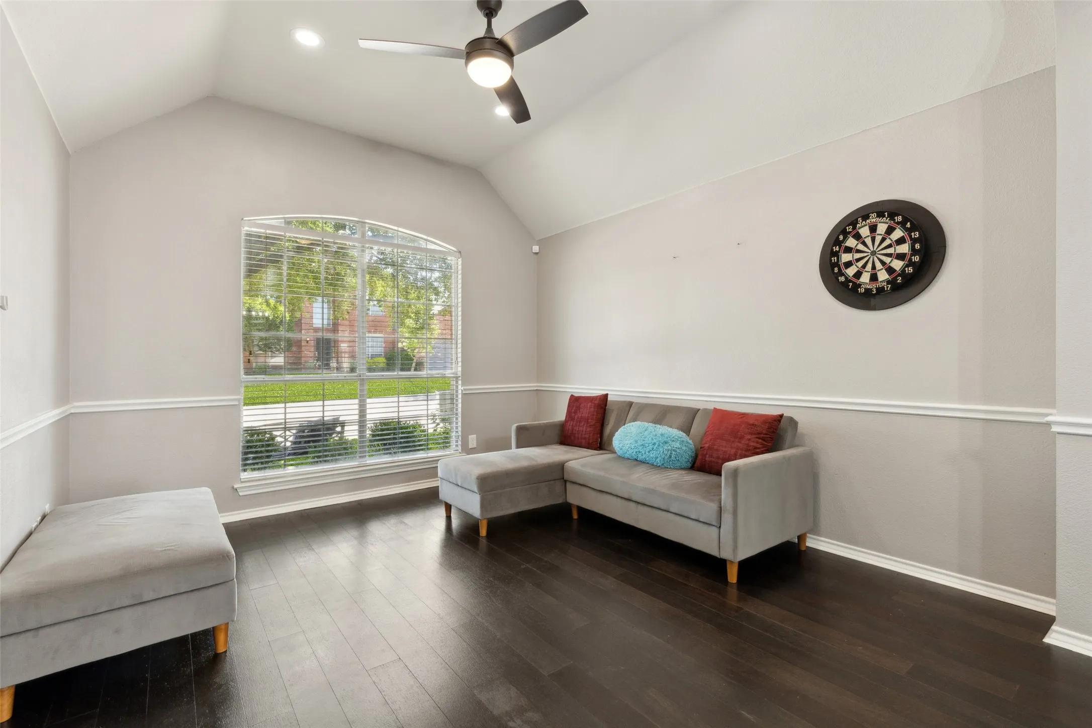 Single Family Residence For Sale in Collin County , 400 Sparrow Hawk, Mc Kinney, Texas 75072, 4 Bedrooms, 3 Bathrooms, 2 Garage spaces, 2,327 Sqft, built in 1998, Price $485,000, mls#21300244, Real Estate Agent in Mc Kinney, Homes For Sale in Collin county, Homes For Sale in Mc Kinney, Realtor in Mc Kinney Texas, Real Estate Brokerage Independent Realty Texas, Luminita Cordes Realtor