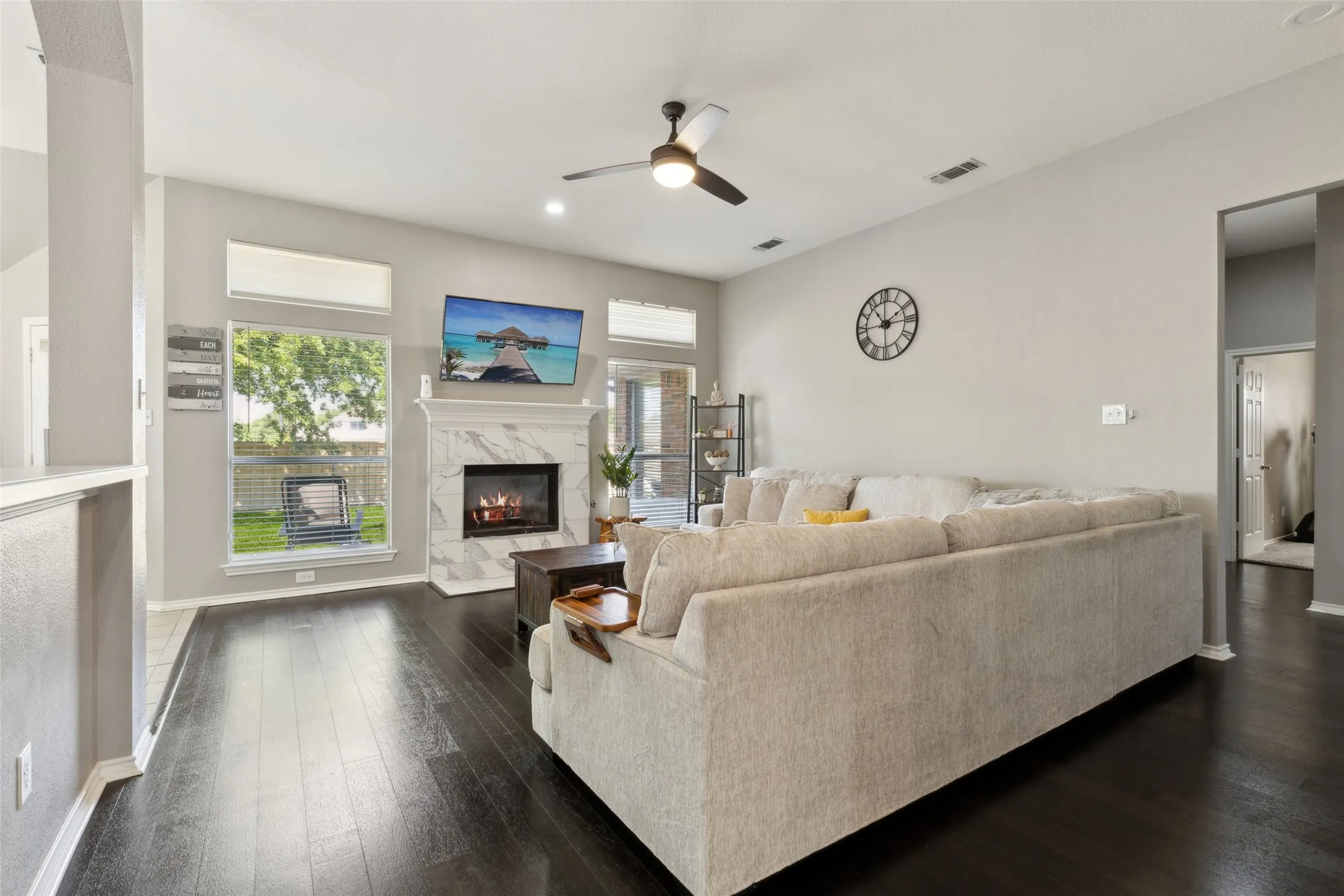Single Family Residence For Sale in Collin County , 400 Sparrow Hawk, Mc Kinney, Texas 75072, 4 Bedrooms, 3 Bathrooms, 2 Garage spaces, 2,327 Sqft, built in 1998, Price $485,000, mls#21300244, Real Estate Agent in Mc Kinney, Homes For Sale in Collin county, Homes For Sale in Mc Kinney, Realtor in Mc Kinney Texas, Real Estate Brokerage Independent Realty Texas, Luminita Cordes Realtor