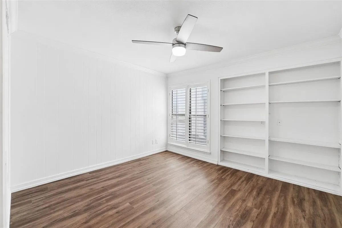 Townhouse For Rent in Dallas County , 3618 Gillespie Street 102, Dallas, Texas 75219, 3 Bedroom, 3 Bathroom, 2 Garage spaces, 1,835 Sqft, built in 1975, mls#21306204, Real Estate Agent in Dallas, Homes For Rent in Dallas county, Homes For Rent in Dallas, Realtor in Dallas Texas, Real Estate Brokerage Independent Realty Texas, Luminita Cordes Realtor