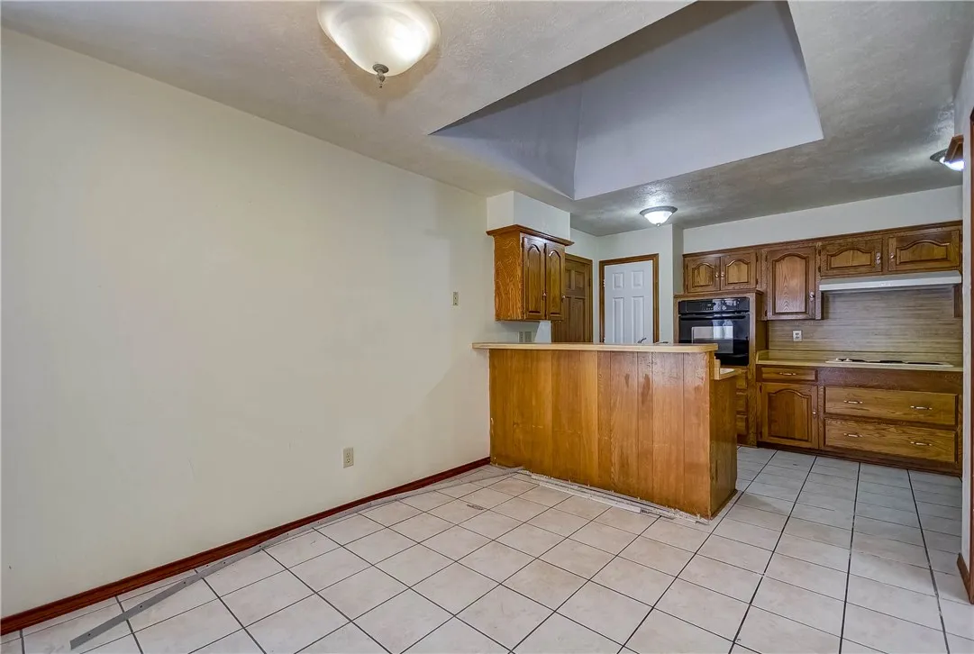 Duplex For Rent in Collin County , 1104 Wimbledon Lane, Plano, Texas 75075, 3 Bedroom, 2 Bathroom, 2 Garage spaces, 1,714 Sqft, built in 1984, mls#21305740, Real Estate Agent in Plano, Homes For Rent in Collin county, Homes For Rent in Plano, Realtor in Plano Texas, Real Estate Brokerage Independent Realty Texas, Luminita Cordes Realtor