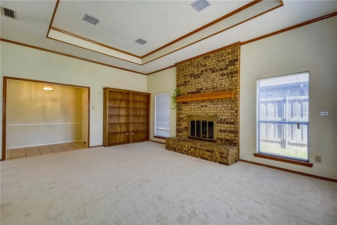 Duplex For Rent in Collin County , 1104 Wimbledon Lane, Plano, Texas 75075, 3 Bedroom, 2 Bathroom, 2 Garage spaces, 1,714 Sqft, built in 1984, mls#21305740, Real Estate Agent in Plano, Homes For Rent in Collin county, Homes For Rent in Plano, Realtor in Plano Texas, Real Estate Brokerage Independent Realty Texas, Luminita Cordes Realtor