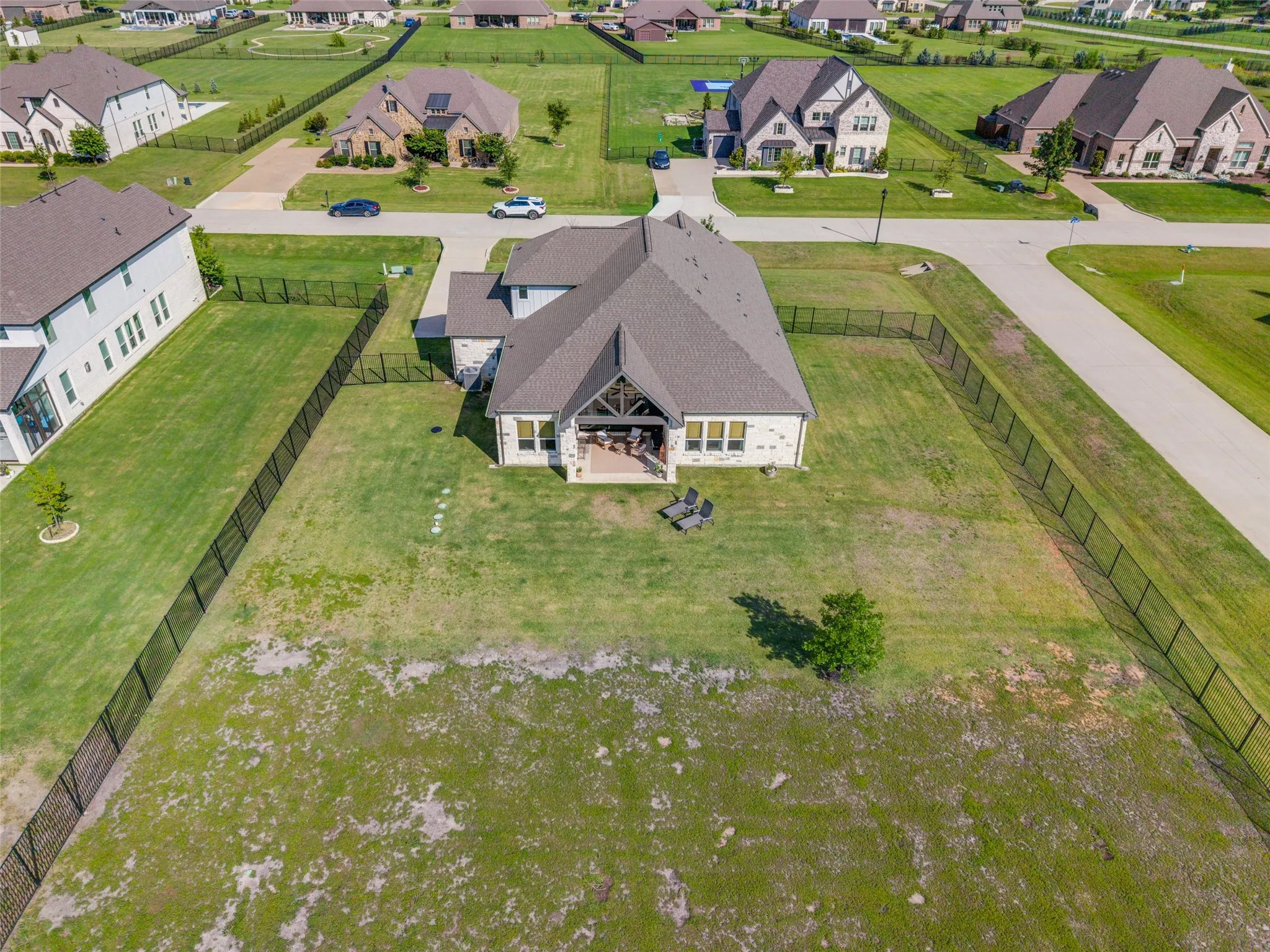 Single Family Residence For Sale in Collin County , 1025 Sugar Bars Drive, Lucas, Texas 75002, 4 Bedroom, 4 Bathroom, 3 Garage spaces, 3,443 Sqft, built in 2021, mls#21301776, Real Estate Agent in Lucas, Homes For Sale in Collin county, Homes For Sale in Lucas, Realtor in Lucas Texas, Real Estate Brokerage Independent Realty Texas, Luminita Cordes Realtor