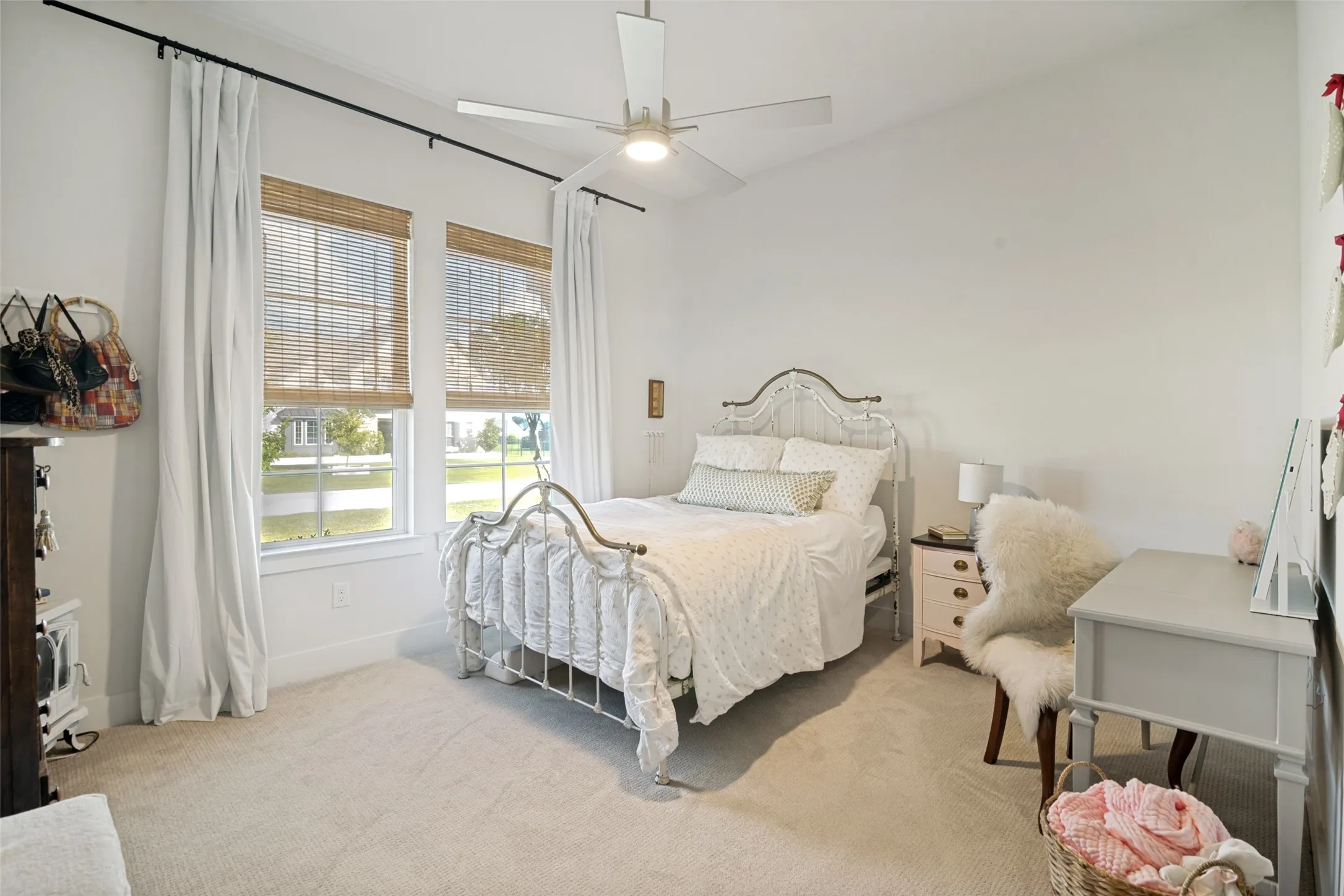 Single Family Residence For Sale in Collin County , 1025 Sugar Bars Drive, Lucas, Texas 75002, 4 Bedroom, 4 Bathroom, 3 Garage spaces, 3,443 Sqft, built in 2021, mls#21301776, Real Estate Agent in Lucas, Homes For Sale in Collin county, Homes For Sale in Lucas, Realtor in Lucas Texas, Real Estate Brokerage Independent Realty Texas, Luminita Cordes Realtor