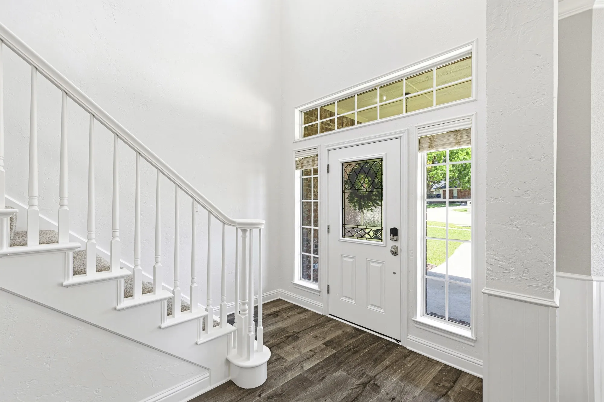 Single Family Residence For Sale in Tarrant County , 308 Leeward Circle, Azle, Texas 76020, 4 Bedroom, 3 Bathroom, 2 Garage spaces, 2,994 Sqft, built in 1999, mls#21306321, Real Estate Agent in Azle, Homes For Sale in Tarrant county, Homes For Sale in Azle, Realtor in Azle Texas, Real Estate Brokerage Independent Realty Texas, Luminita Cordes Realtor