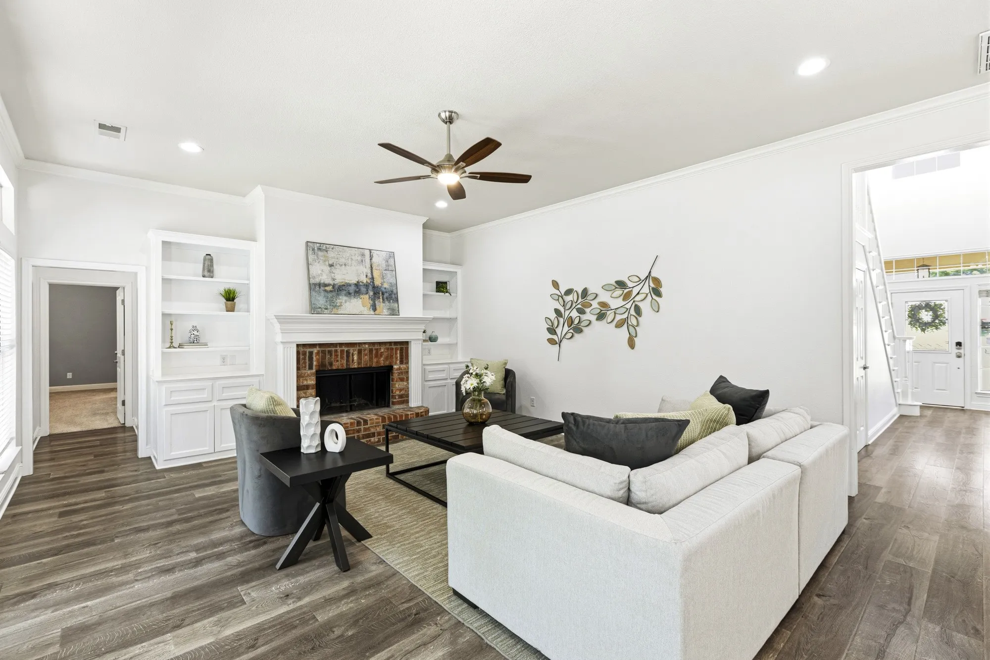 Single Family Residence For Sale in Tarrant County , 308 Leeward Circle, Azle, Texas 76020, 4 Bedroom, 3 Bathroom, 2 Garage spaces, 2,994 Sqft, built in 1999, mls#21306321, Real Estate Agent in Azle, Homes For Sale in Tarrant county, Homes For Sale in Azle, Realtor in Azle Texas, Real Estate Brokerage Independent Realty Texas, Luminita Cordes Realtor