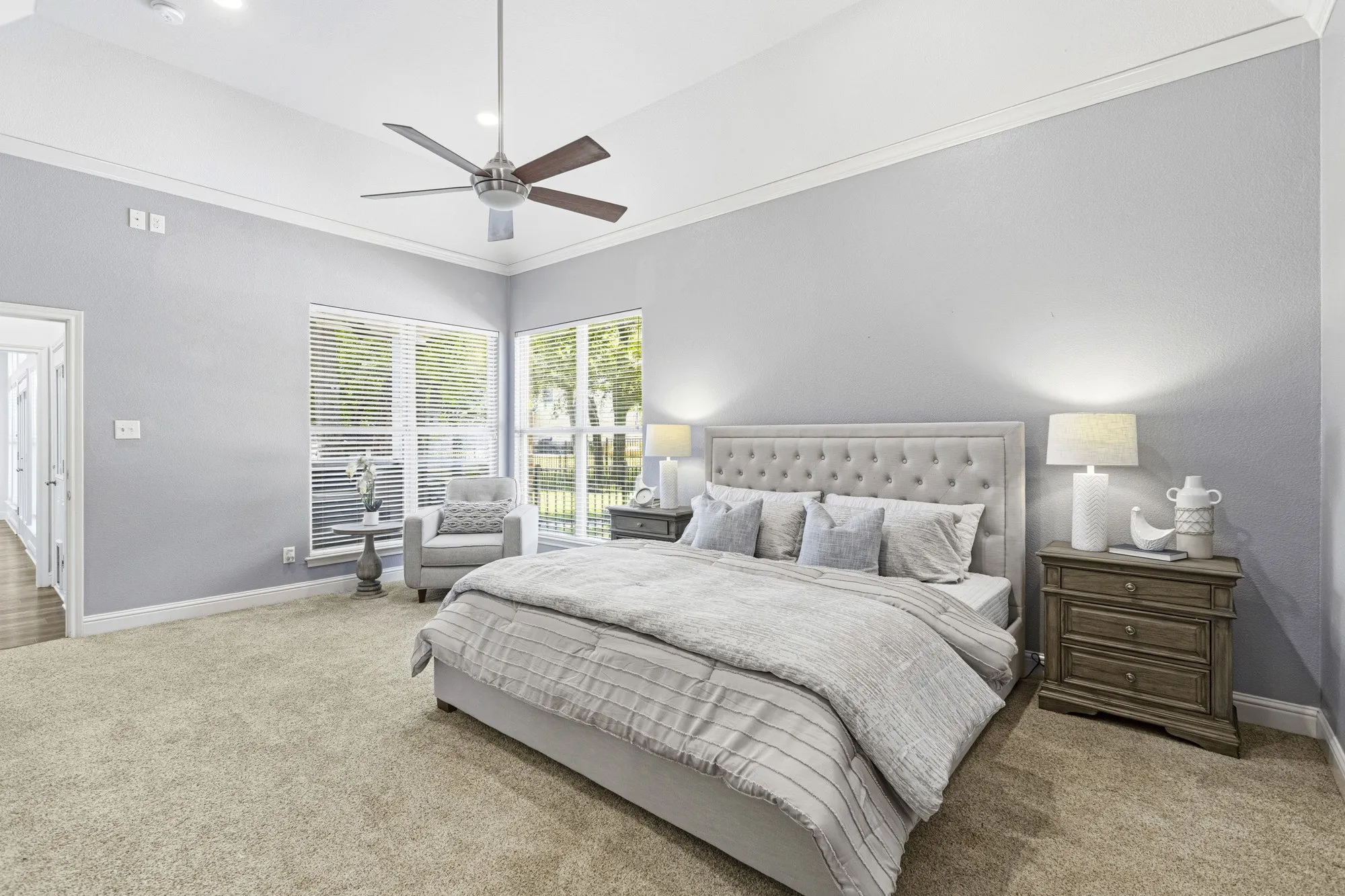 Single Family Residence For Sale in Tarrant County , 308 Leeward Circle, Azle, Texas 76020, 4 Bedroom, 3 Bathroom, 2 Garage spaces, 2,994 Sqft, built in 1999, mls#21306321, Real Estate Agent in Azle, Homes For Sale in Tarrant county, Homes For Sale in Azle, Realtor in Azle Texas, Real Estate Brokerage Independent Realty Texas, Luminita Cordes Realtor