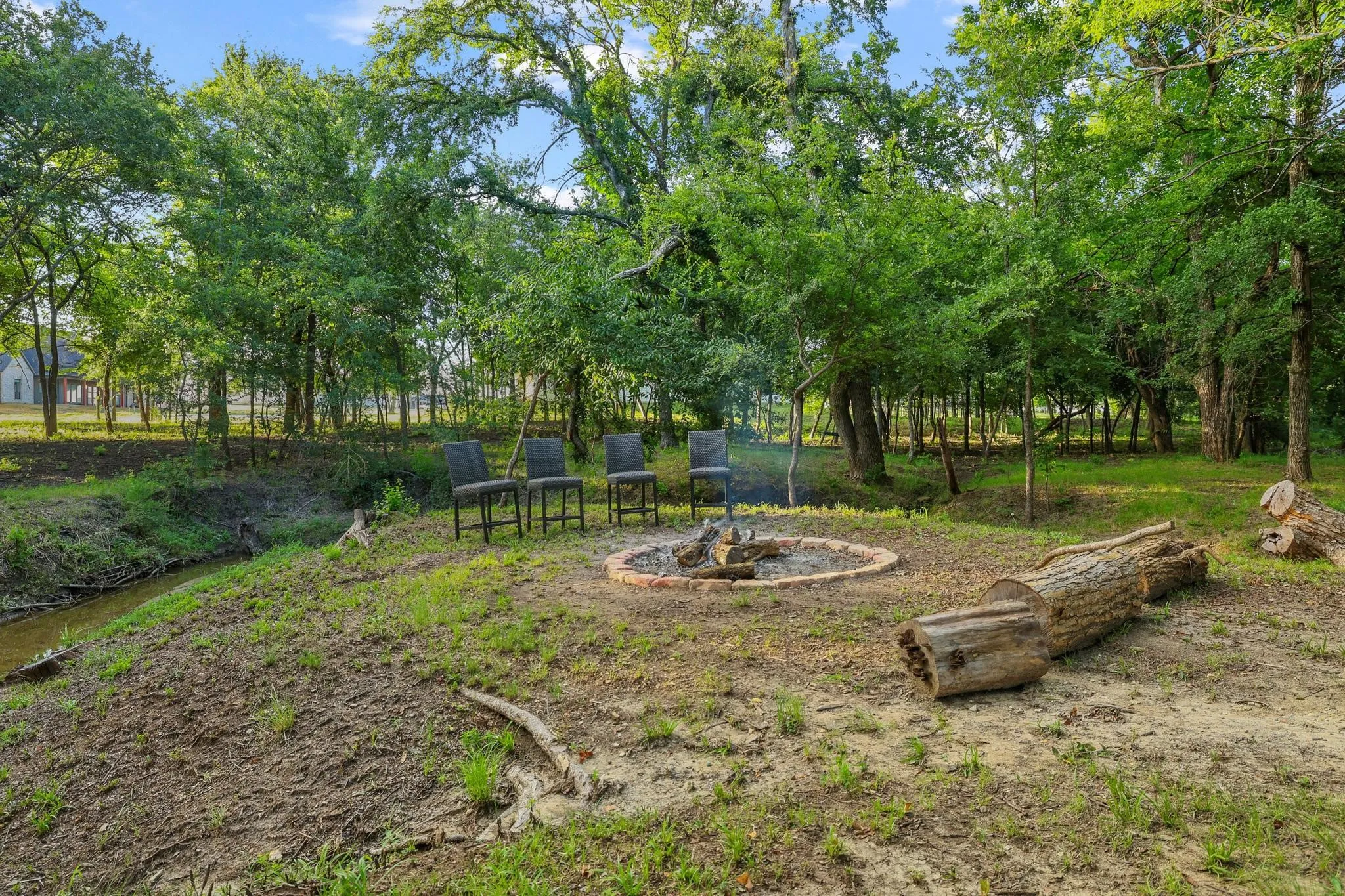 Single Family Residence For Sale in Grayson County , 1317 Hunt Road, Gunter, Texas 75058, 4 Bedroom, 4 Bathroom, 3 Garage spaces, 3,650 Sqft, built in 2022, mls#21305982, Real Estate Agent in Gunter, Homes For Sale in Grayson county, Homes For Sale in Gunter, Realtor in Gunter Texas, Real Estate Brokerage Independent Realty Texas, Luminita Cordes Realtor