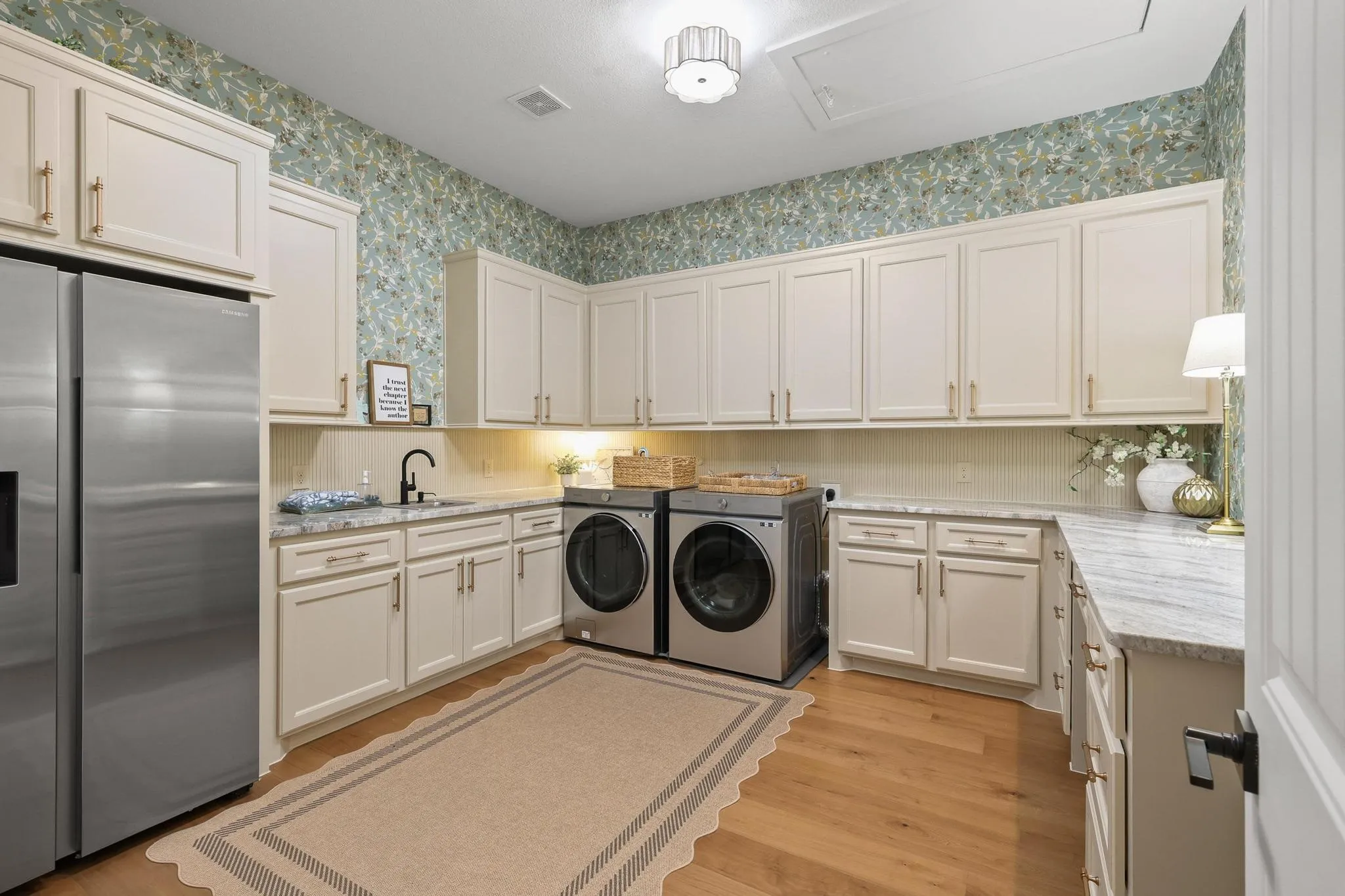 Single Family Residence For Sale in Grayson County , 1317 Hunt Road, Gunter, Texas 75058, 4 Bedroom, 4 Bathroom, 3 Garage spaces, 3,650 Sqft, built in 2022, mls#21305982, Real Estate Agent in Gunter, Homes For Sale in Grayson county, Homes For Sale in Gunter, Realtor in Gunter Texas, Real Estate Brokerage Independent Realty Texas, Luminita Cordes Realtor