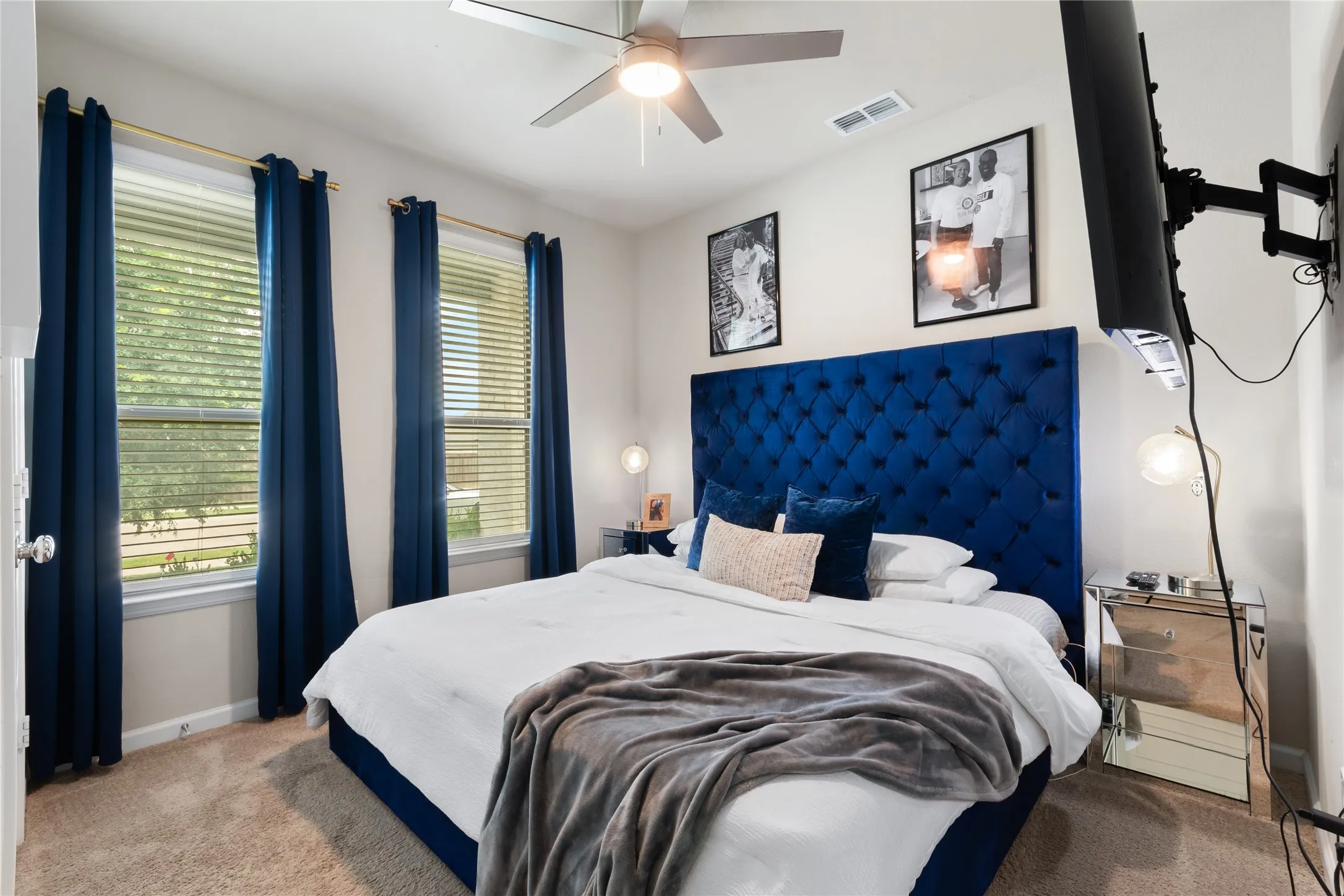 Single Family Residence For Sale in Ellis County , 352 Boone Drive, Waxahachie, Texas 75165, 4 Bedrooms, 3 Bathrooms, 2 Garage spaces, 2,245 Sqft, built in 2021, Price $390,000, mls#21305081, Real Estate Agent in Waxahachie, Homes For Sale in Ellis county, Homes For Sale in Waxahachie, Realtor in Waxahachie Texas, Real Estate Brokerage Independent Realty Texas, Luminita Cordes Realtor