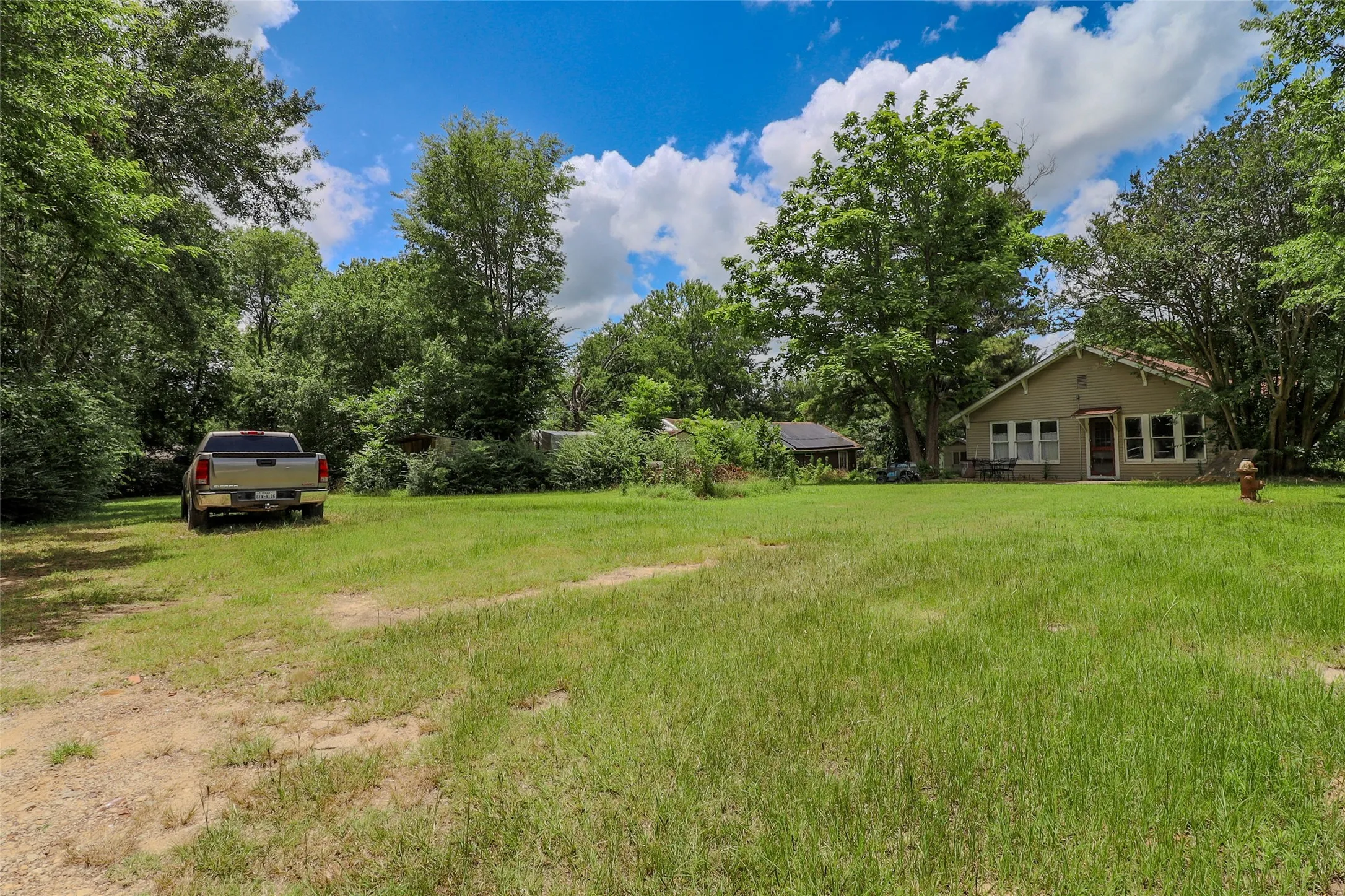 Single Family Residence For Sale in Van Zandt County , 518 N Green Street, Grand Saline, Texas 75140, 2 Bedrooms, 1 Bathroom, Garage spaces, 1,302 Sqft, built in 1957, Price $115,000, mls#21307160, Real Estate Agent in Grand Saline, Homes For Sale in Van Zandt county, Homes For Sale in Grand Saline, Realtor in Grand Saline Texas, Real Estate Brokerage Independent Realty Texas, Luminita Cordes Realtor