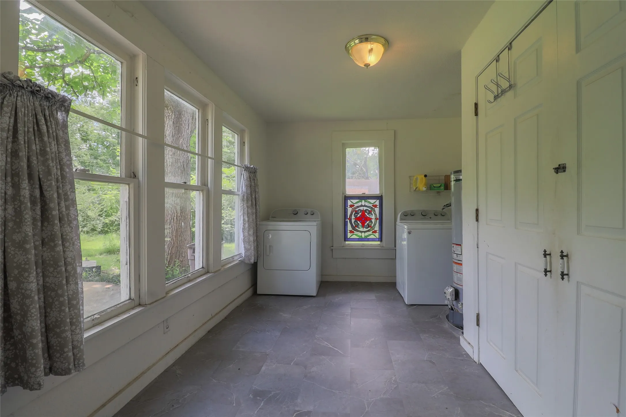 Single Family Residence For Sale in Van Zandt County , 518 N Green Street, Grand Saline, Texas 75140, 2 Bedrooms, 1 Bathroom, Garage spaces, 1,302 Sqft, built in 1957, Price $115,000, mls#21307160, Real Estate Agent in Grand Saline, Homes For Sale in Van Zandt county, Homes For Sale in Grand Saline, Realtor in Grand Saline Texas, Real Estate Brokerage Independent Realty Texas, Luminita Cordes Realtor