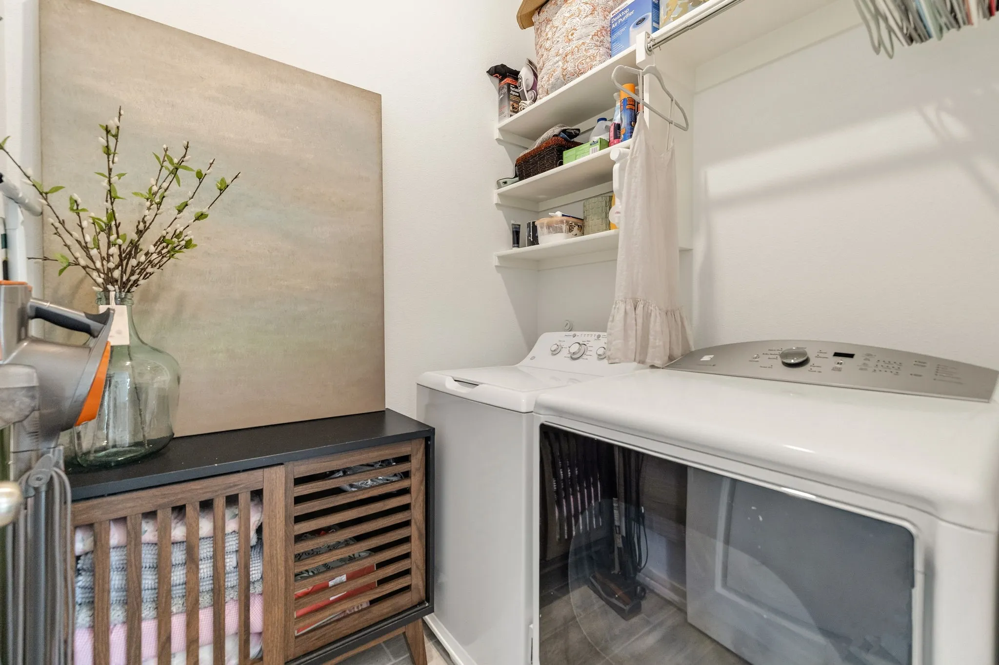 Townhouse For Sale in Collin County , 7210 Switchgrass Road, Frisco, Texas 75033, 3 Bedroom, 3 Bathroom, 2 Garage spaces, 2,132 Sqft, built in 2019, mls#21307142, Real Estate Agent in Frisco, Homes For Sale in Collin county, Homes For Sale in Frisco, Realtor in Frisco Texas, Real Estate Brokerage Independent Realty Texas, Luminita Cordes Realtor