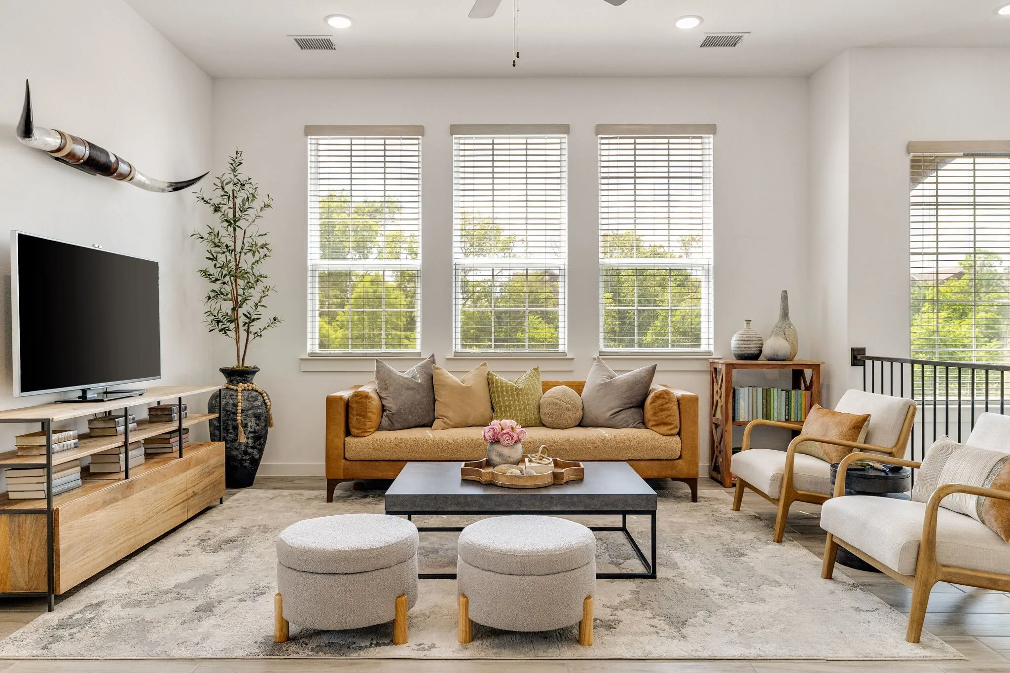 Townhouse For Sale in Collin County , 7210 Switchgrass Road, Frisco, Texas 75033, 3 Bedroom, 3 Bathroom, 2 Garage spaces, 2,132 Sqft, built in 2019, mls#21307142, Real Estate Agent in Frisco, Homes For Sale in Collin county, Homes For Sale in Frisco, Realtor in Frisco Texas, Real Estate Brokerage Independent Realty Texas, Luminita Cordes Realtor