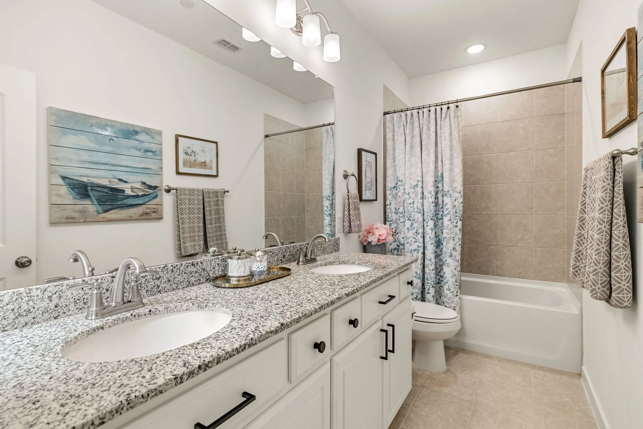 Townhouse For Sale in Collin County , 7210 Switchgrass Road, Frisco, Texas 75033, 3 Bedroom, 3 Bathroom, 2 Garage spaces, 2,132 Sqft, built in 2019, mls#21307142, Real Estate Agent in Frisco, Homes For Sale in Collin county, Homes For Sale in Frisco, Realtor in Frisco Texas, Real Estate Brokerage Independent Realty Texas, Luminita Cordes Realtor